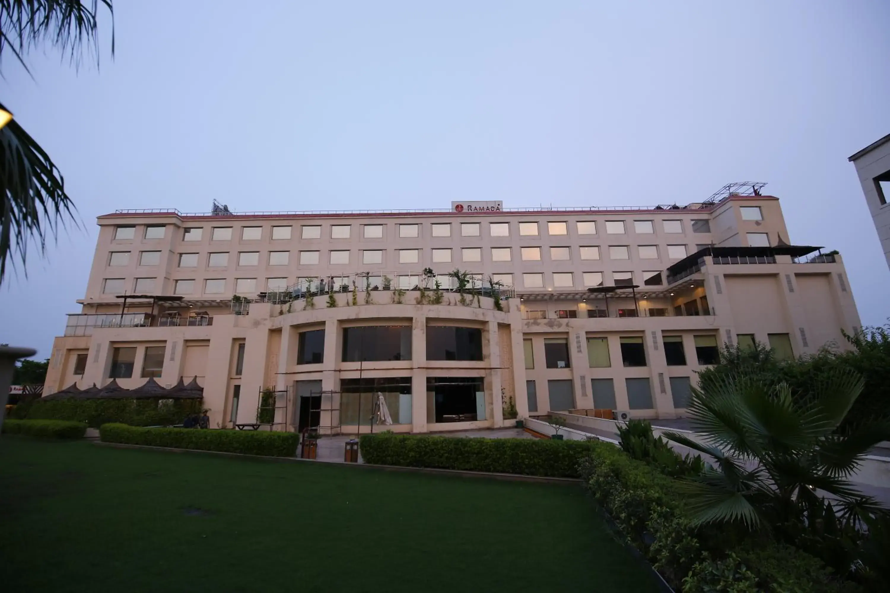 Ramada Neemrana Ramada Neemrana