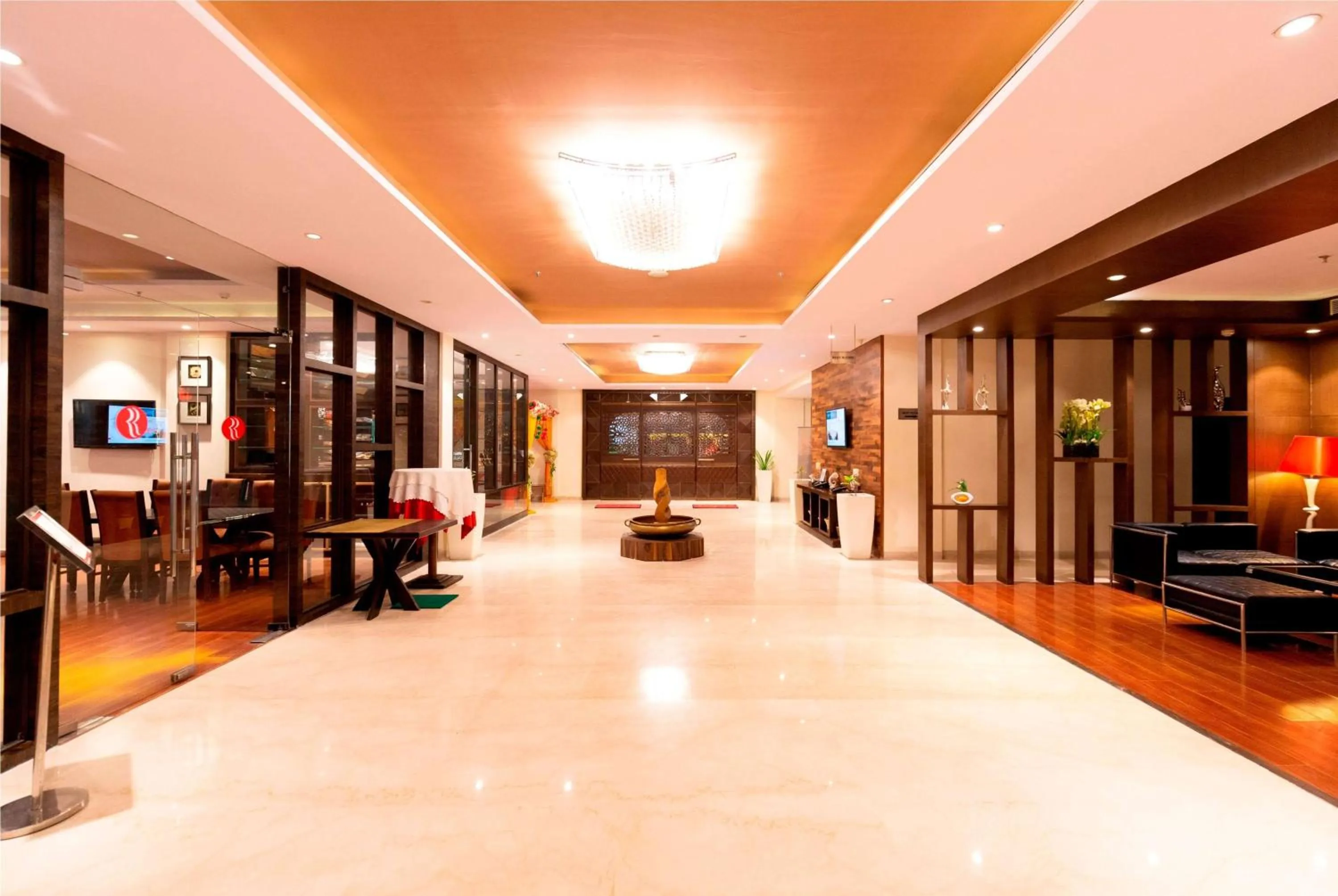 Lobby or reception in Ramada Neemrana