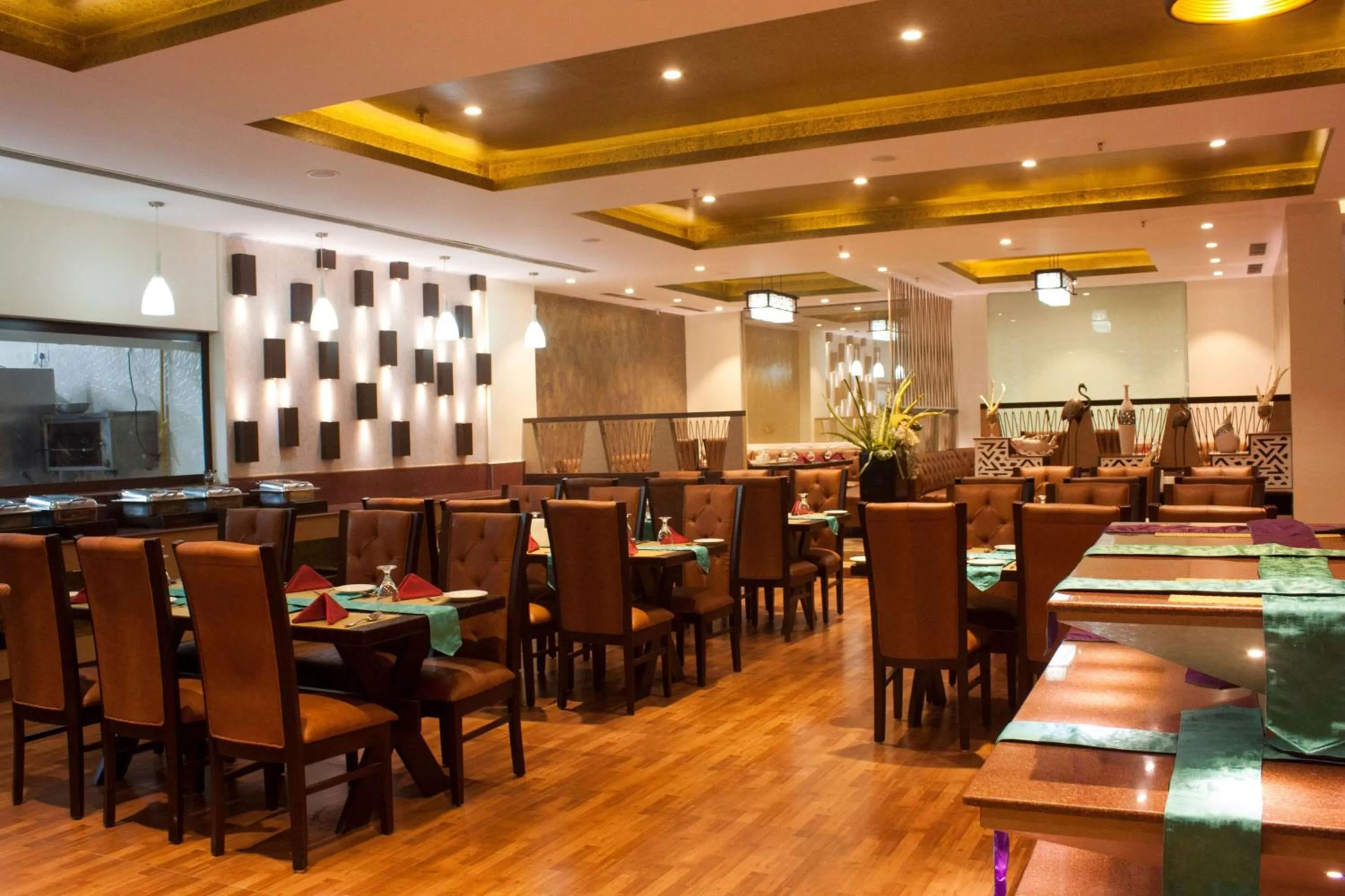 Restaurant/places to eat in Ramada Neemrana