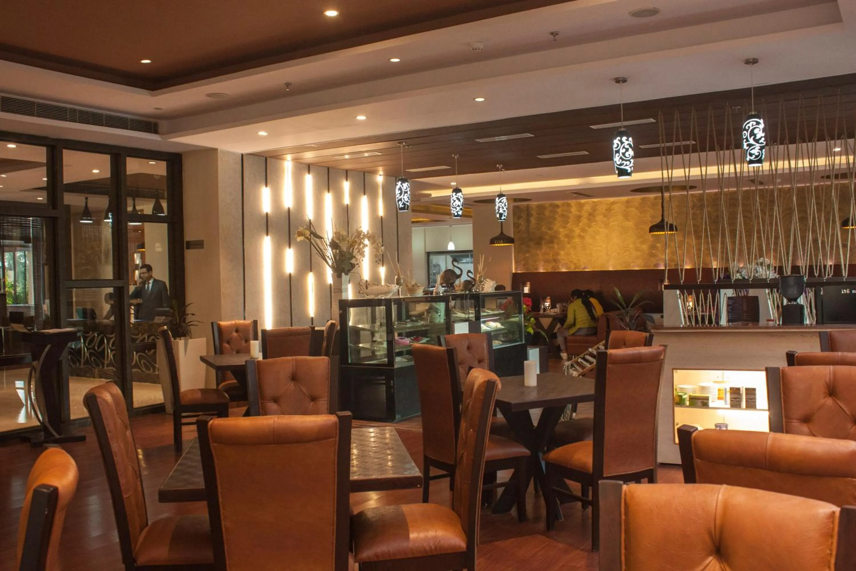 Restaurant/places to eat in Ramada Neemrana