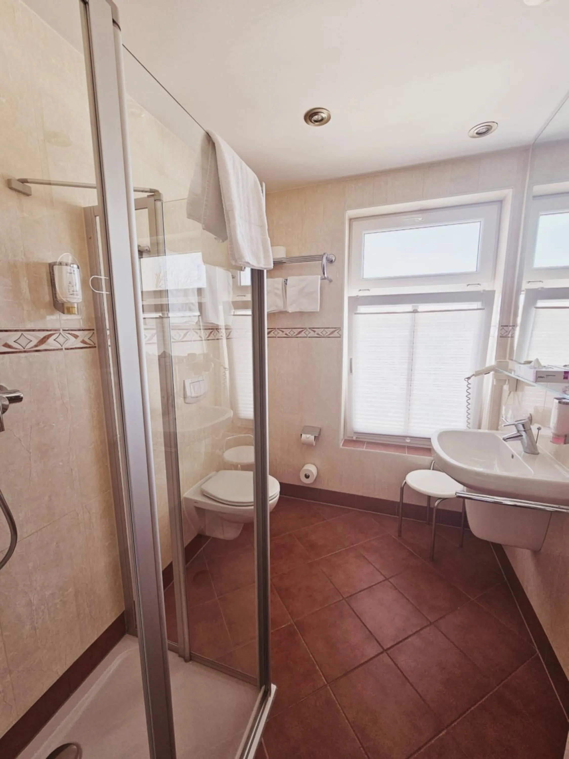 Shower in Alexa Hotel