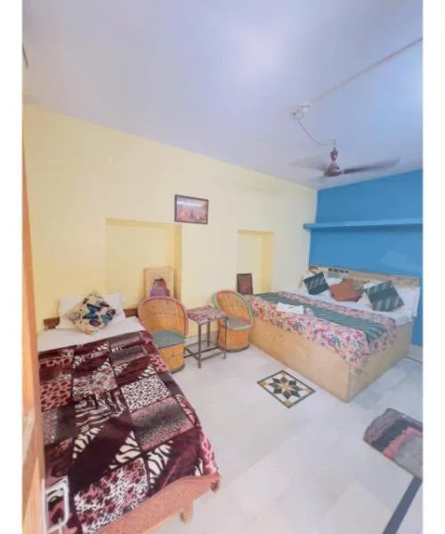 Bed in Hotel Neem Haveli