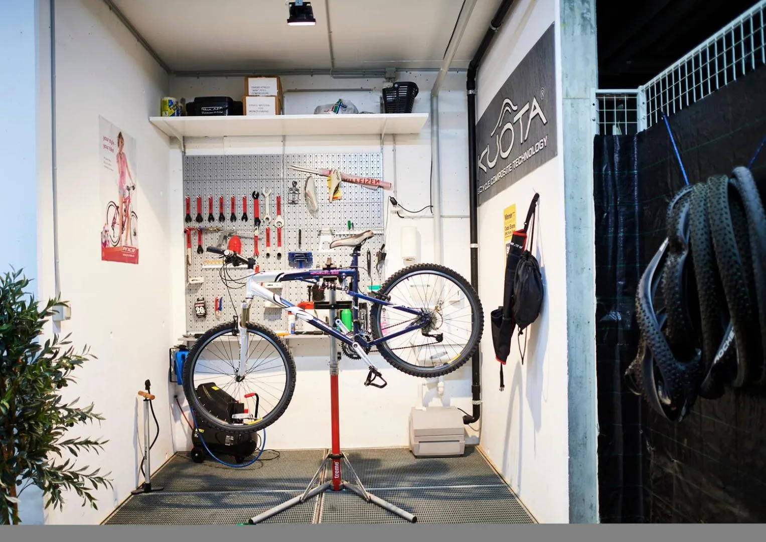 Cycling in Hotel la Meridiana, Lake & SPA