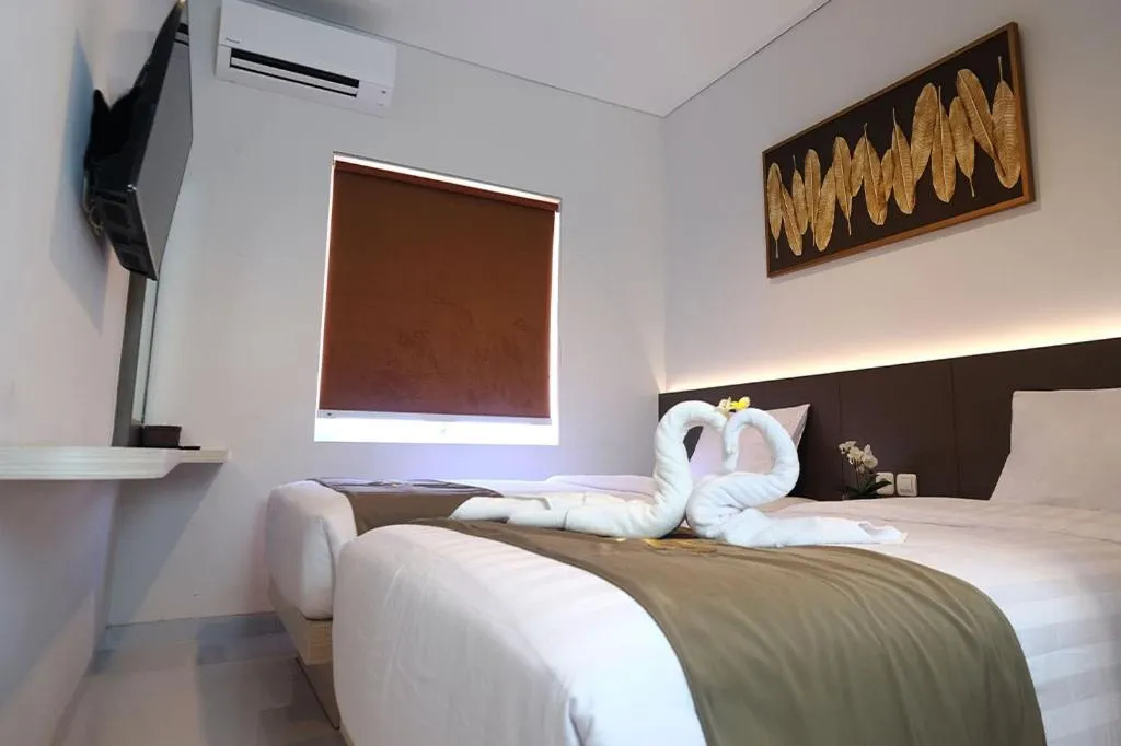 Bedroom, Bed in Cozzy Stay Hotel Semarang by Sinergi