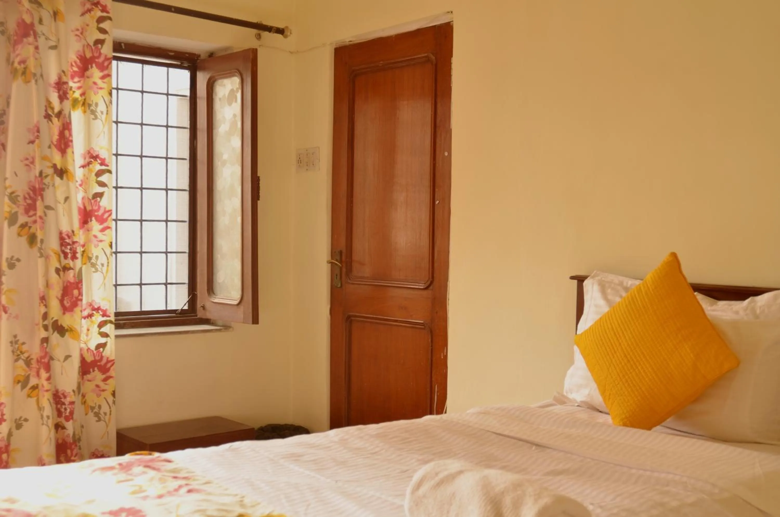 Living room, Bed in Sneh Deep Guest House