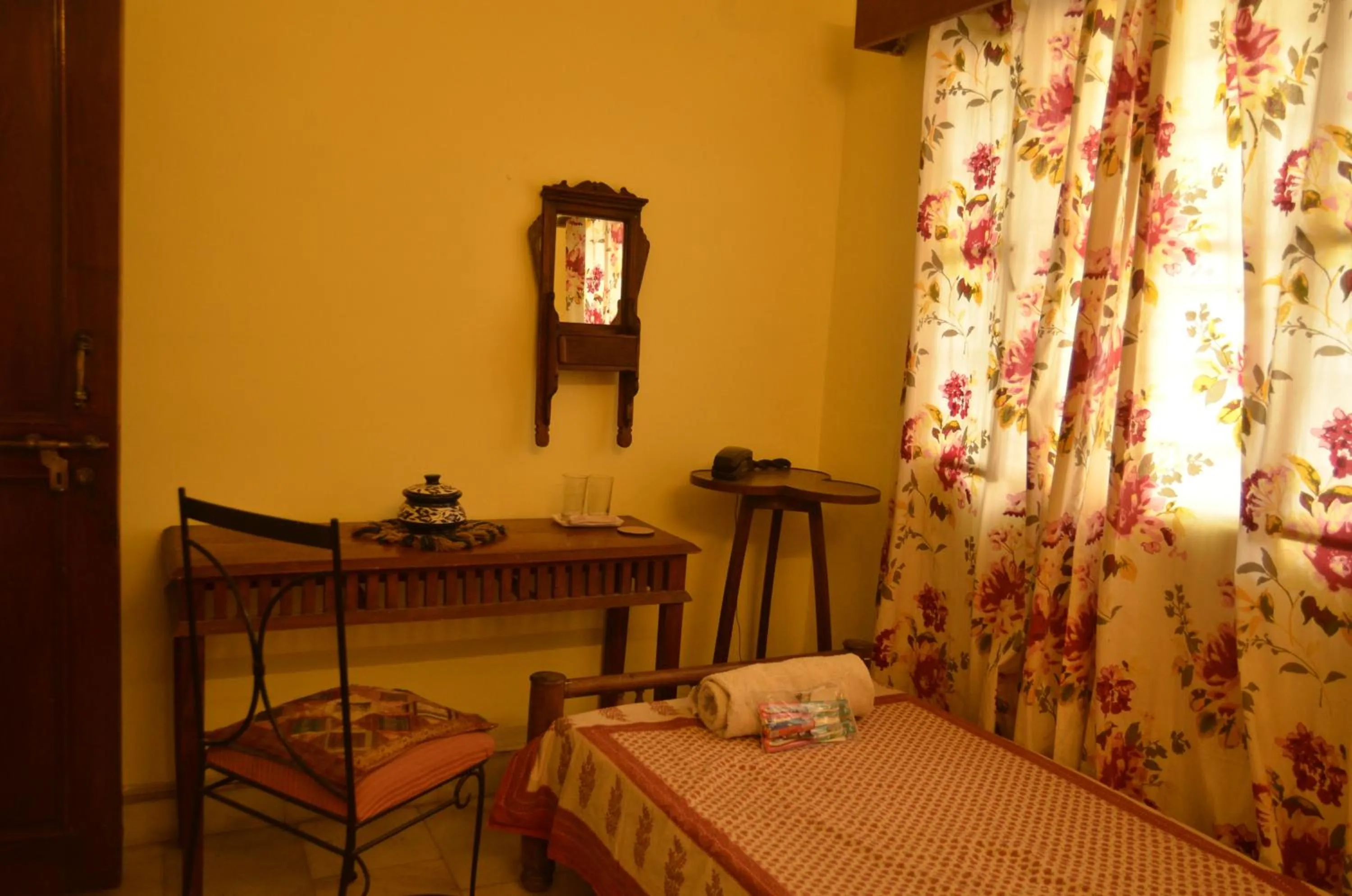 Living room, Bed in Sneh Deep Guest House