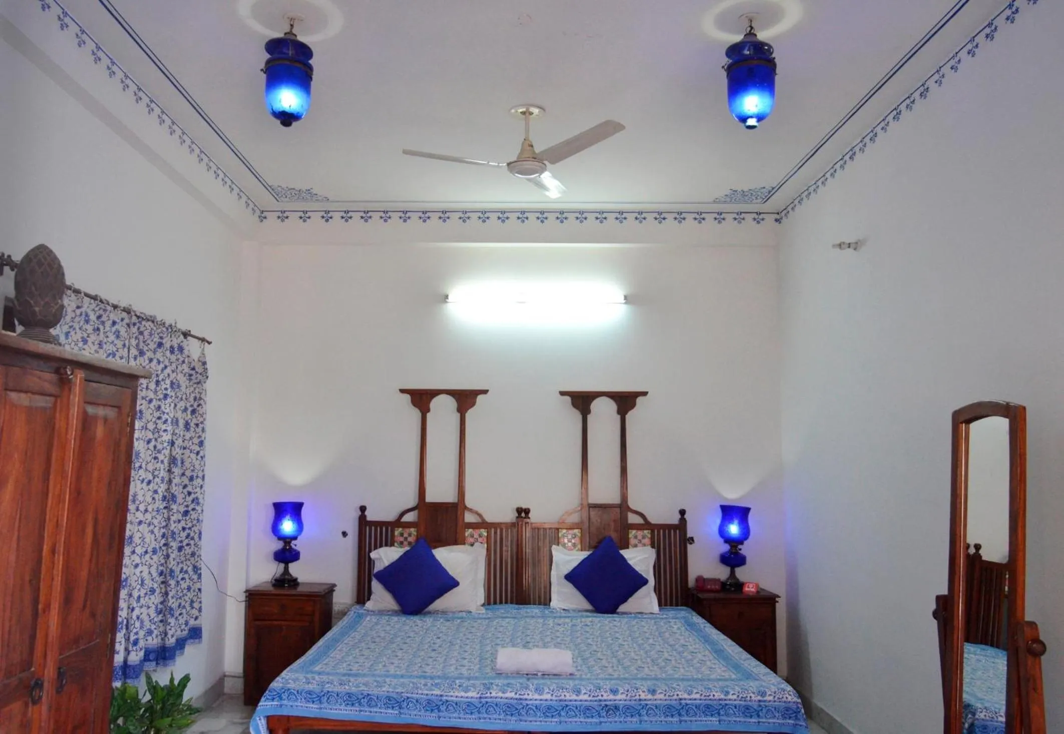 Photo of the whole room, Bed in Sneh Deep Guest House