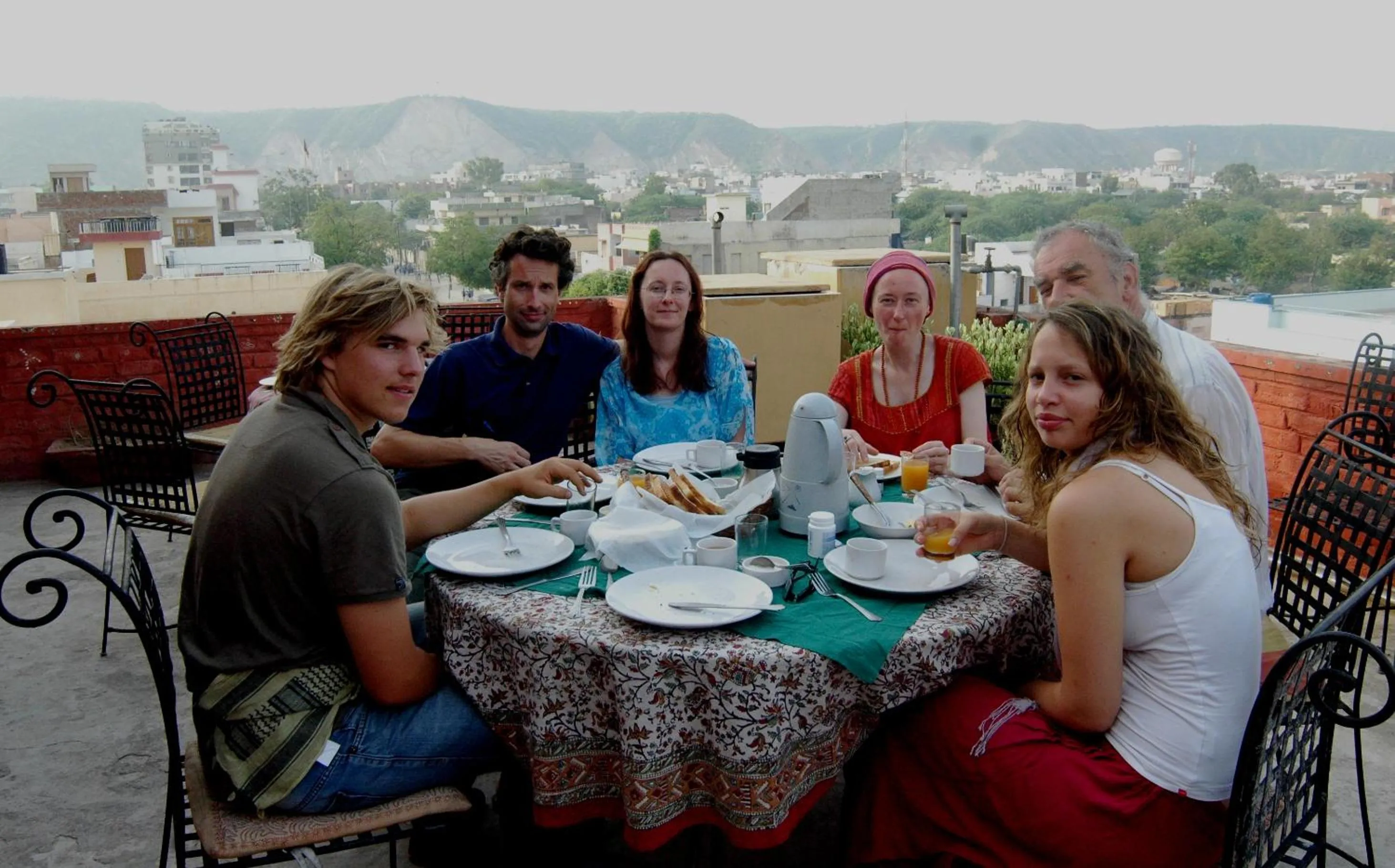 Restaurant/places to eat in Sneh Deep Guest House