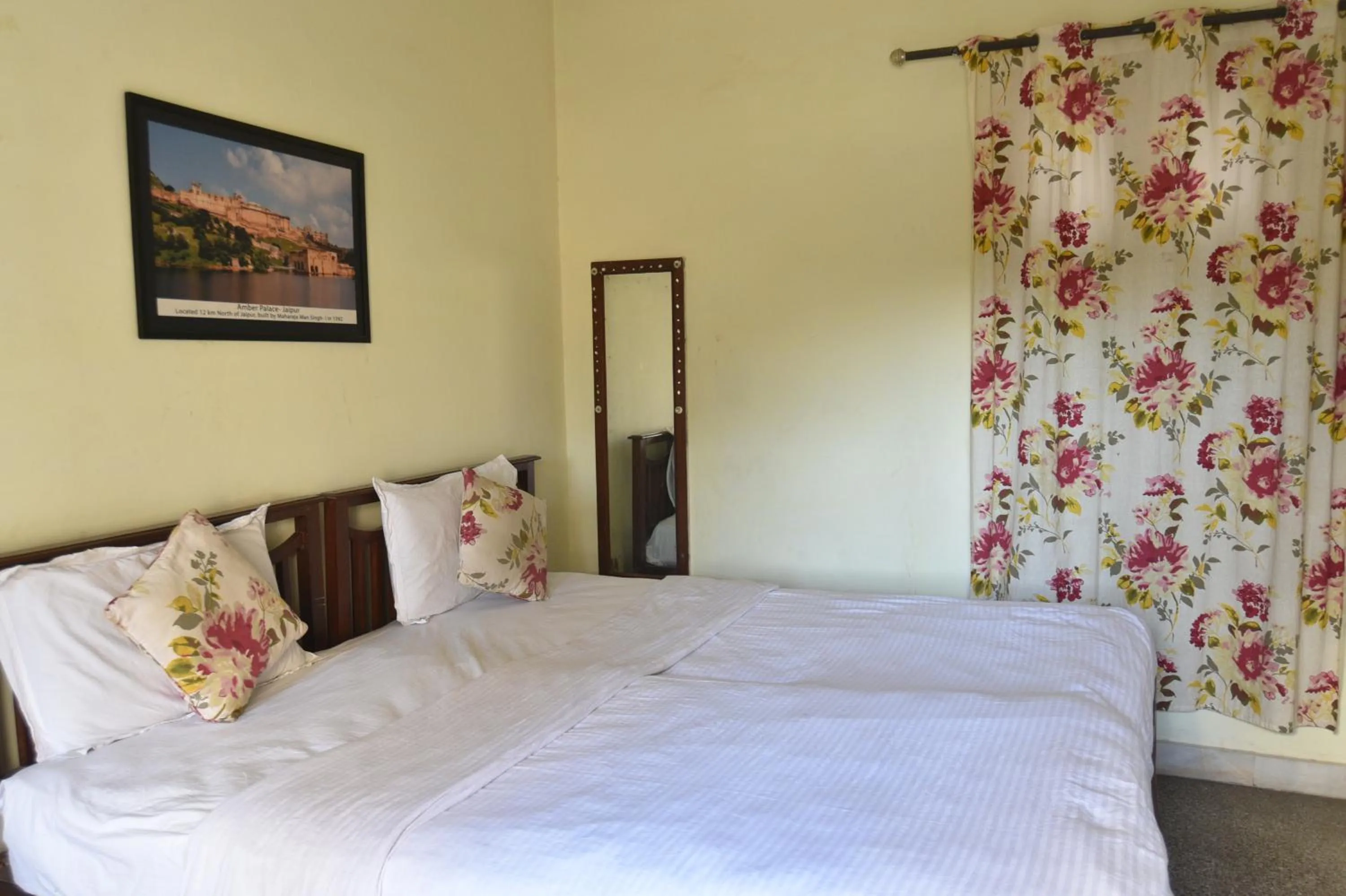 Photo of the whole room, Bed in Sneh Deep Guest House