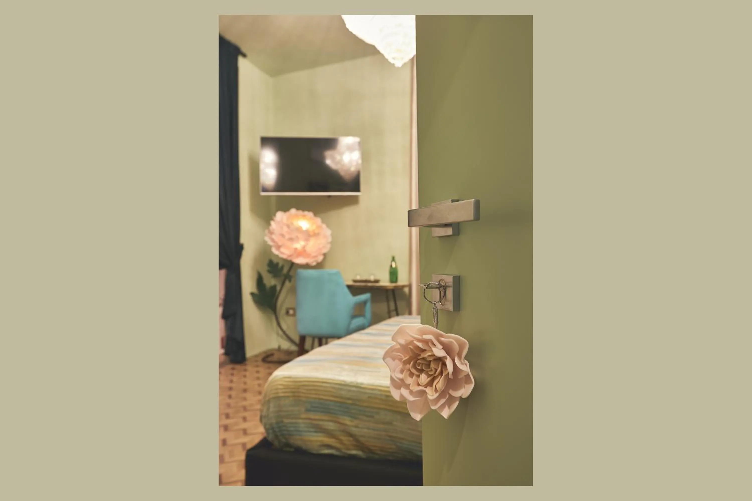 Decorative detail, Bed in Le Stagioni Luxury Suite