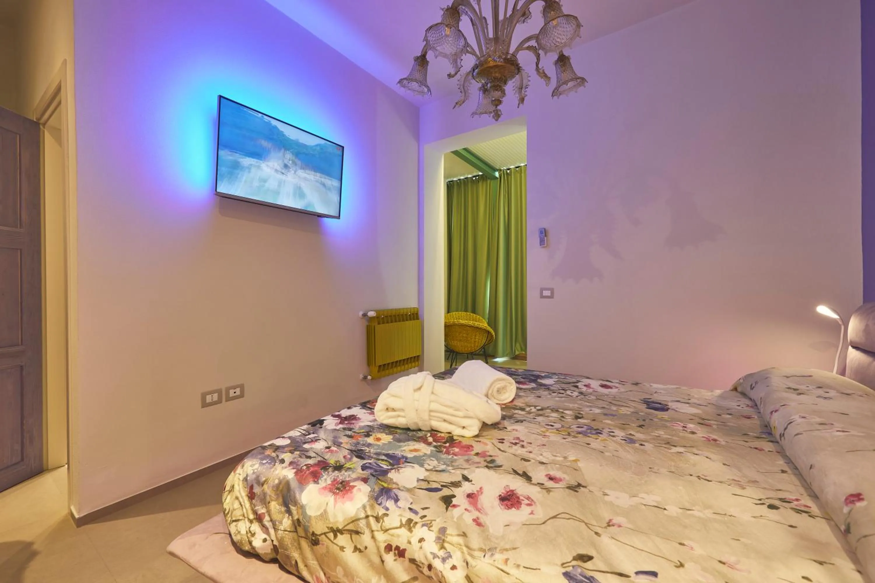 Bed in Le Stagioni Luxury Suite