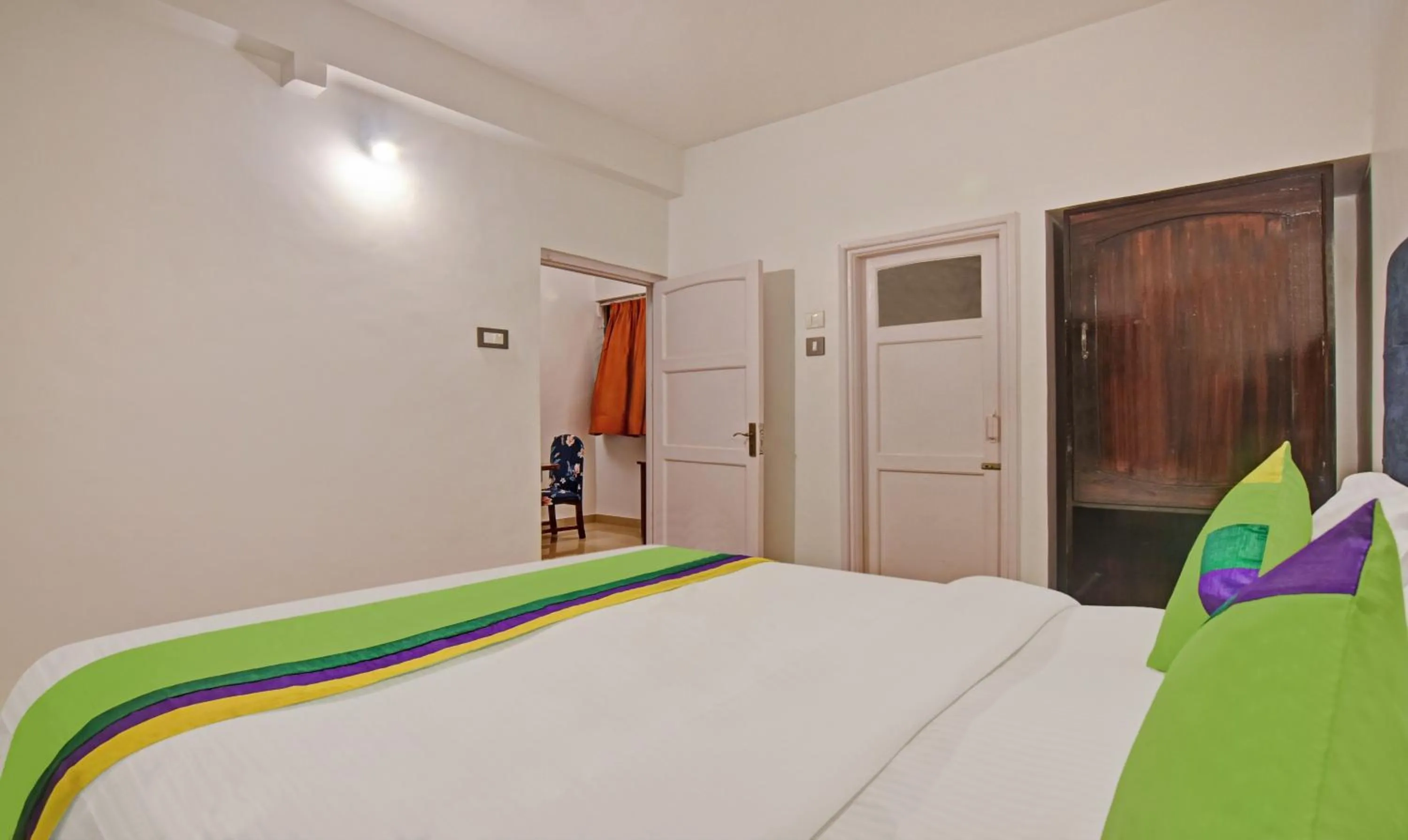 Bed in Santa Monica Resort - Calangute