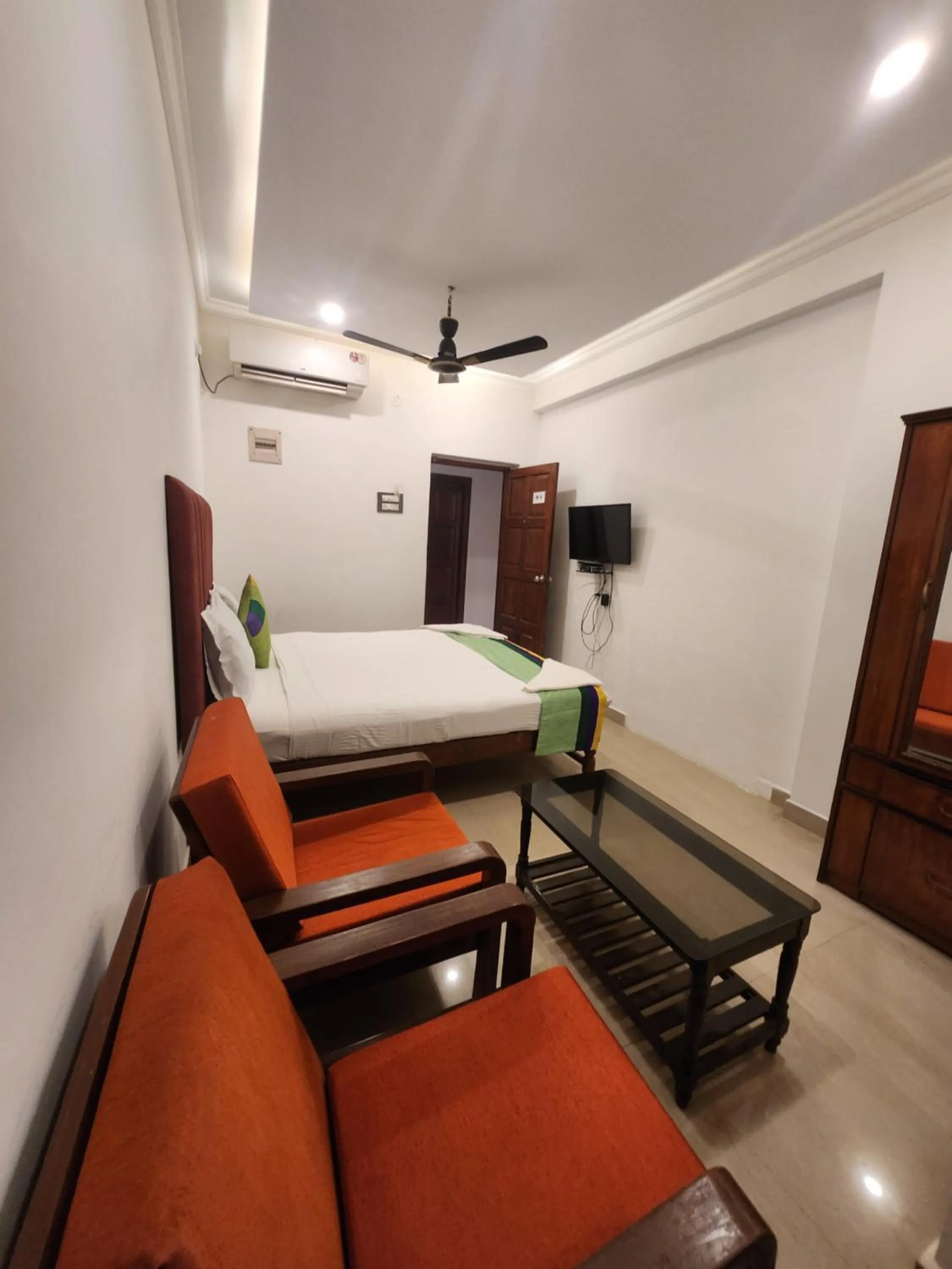 Bed in Santa Monica Resort - Calangute