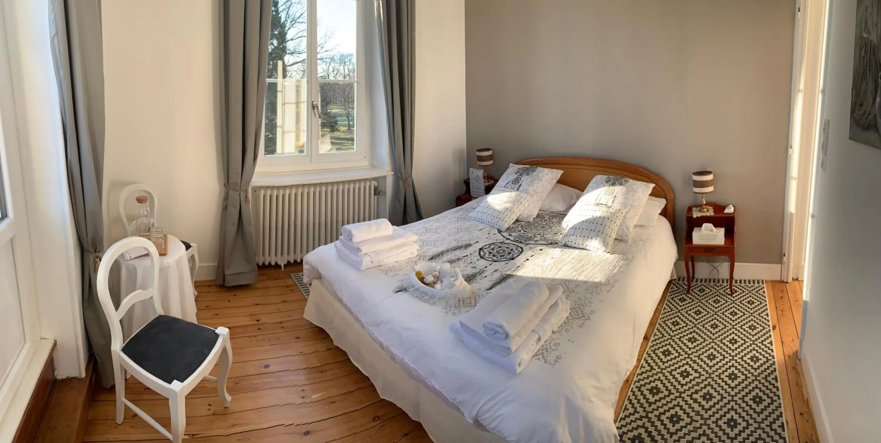 Photo of the whole room, Bed in DOMAINE BERENGUER