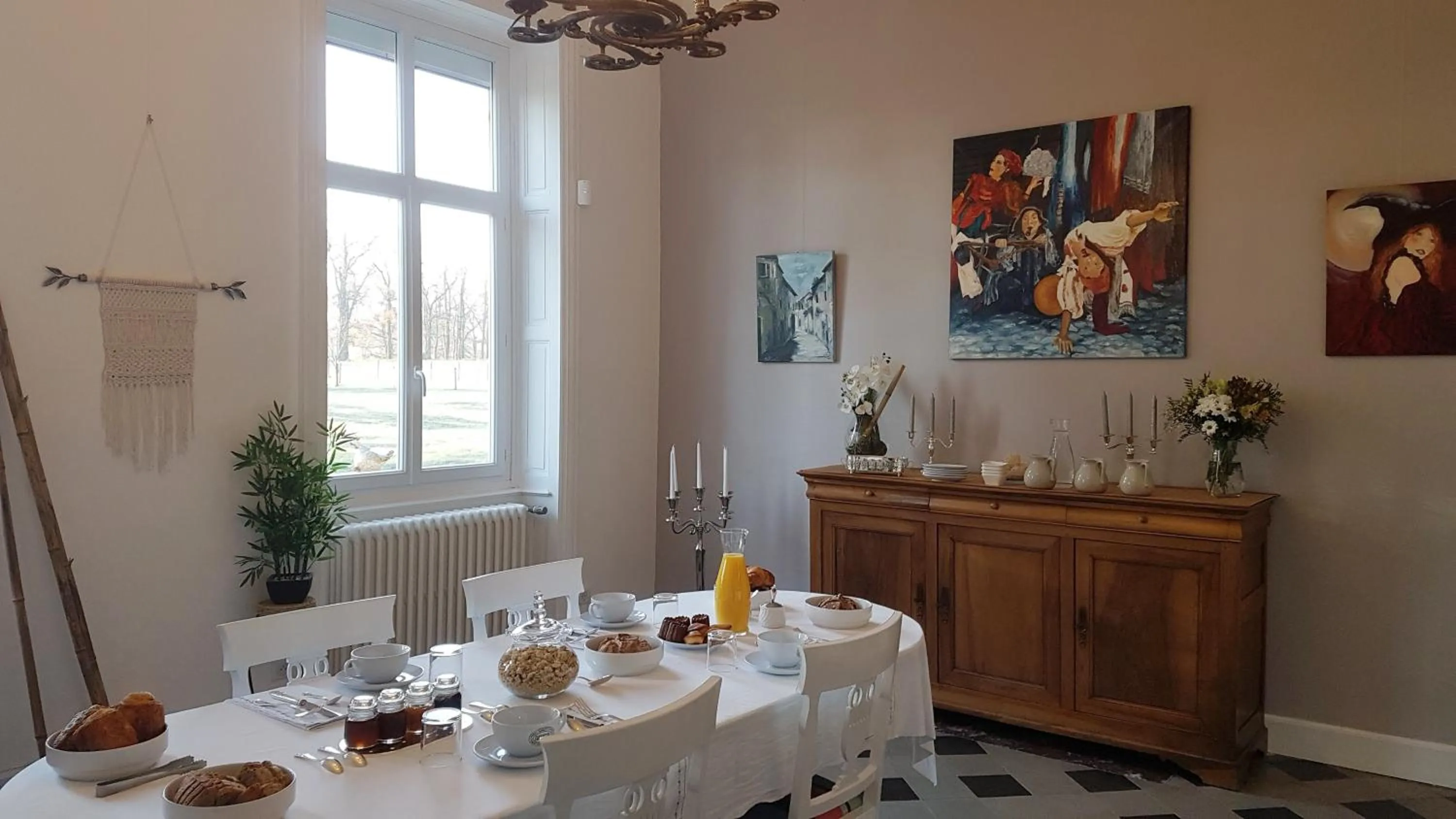 Continental breakfast in DOMAINE BERENGUER