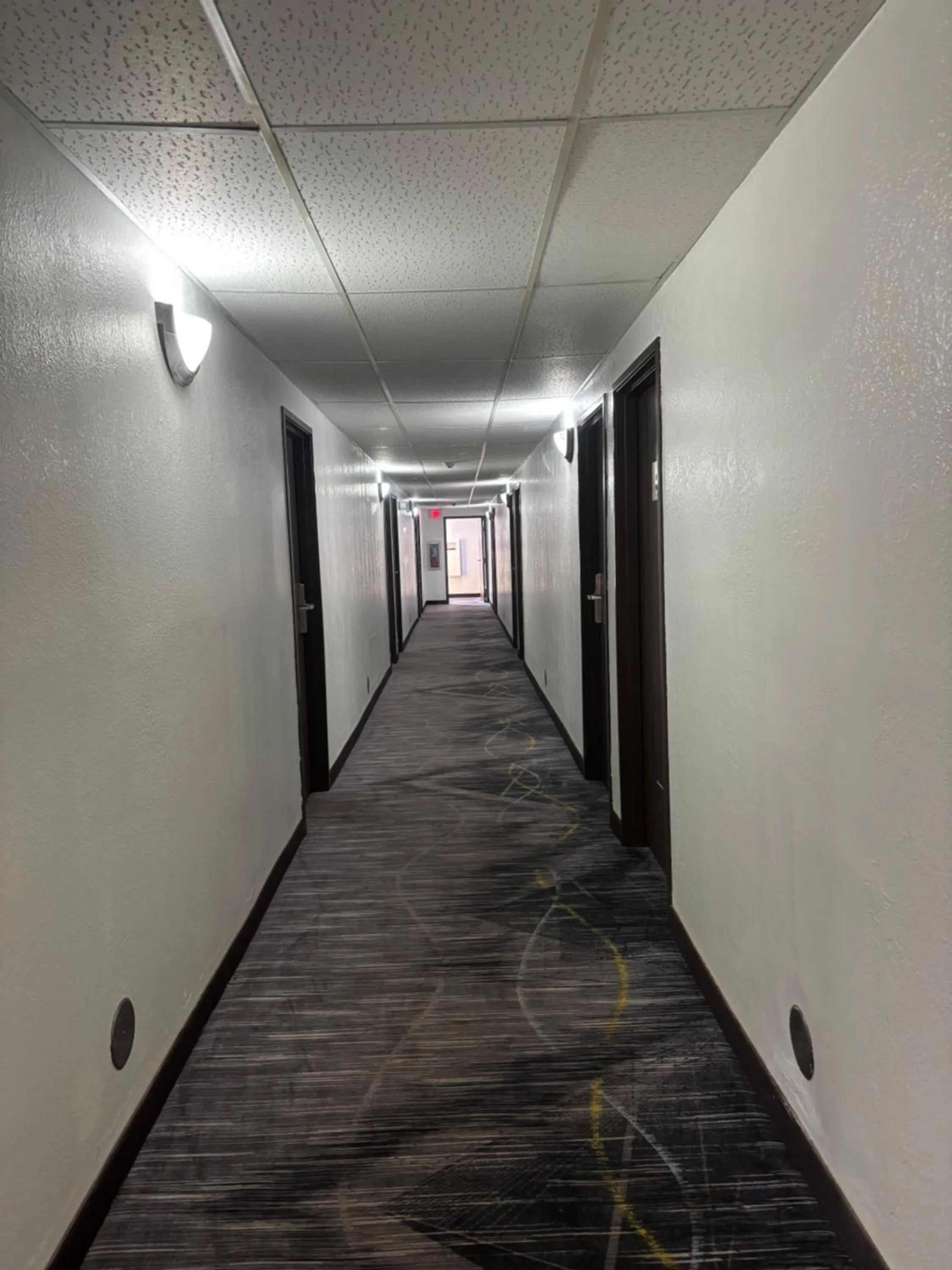 Lobby or reception in Super 8 by Wyndham Mundelein/Libertyville Area