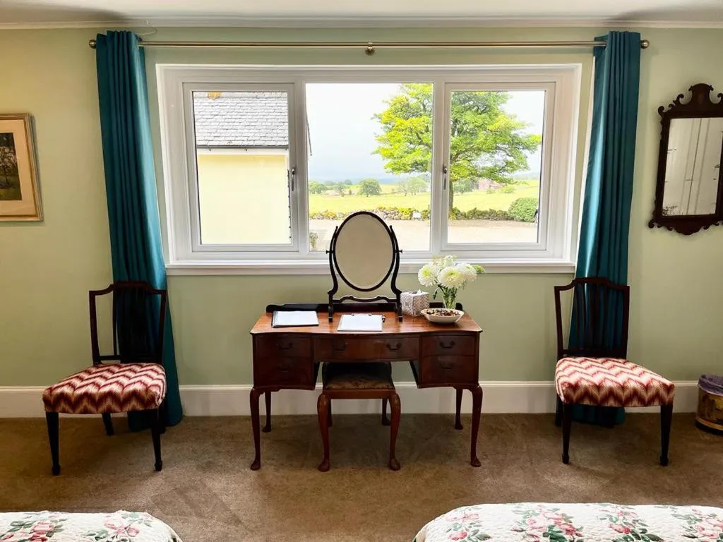 Bedroom in Whitehouse