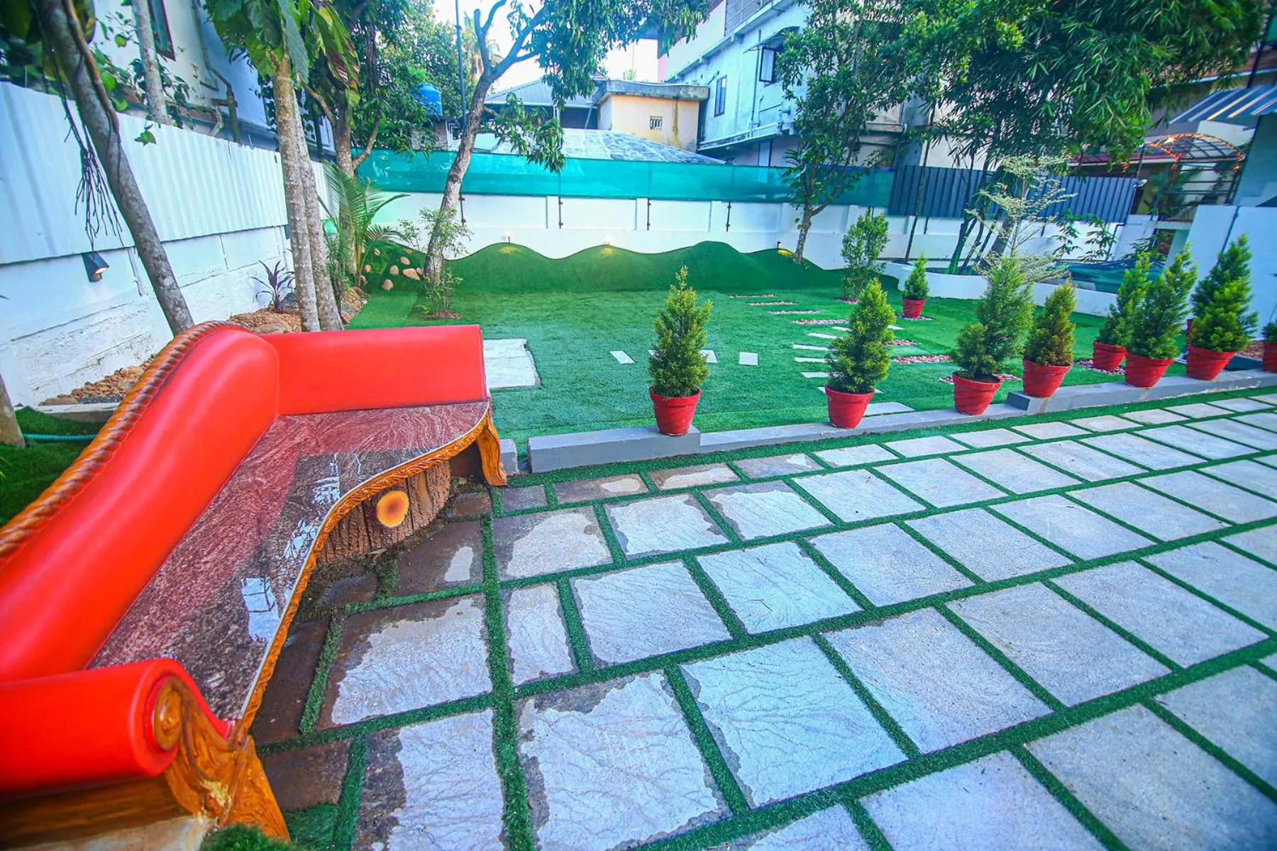 Day in Lake Palace Family Resort Kumarakom