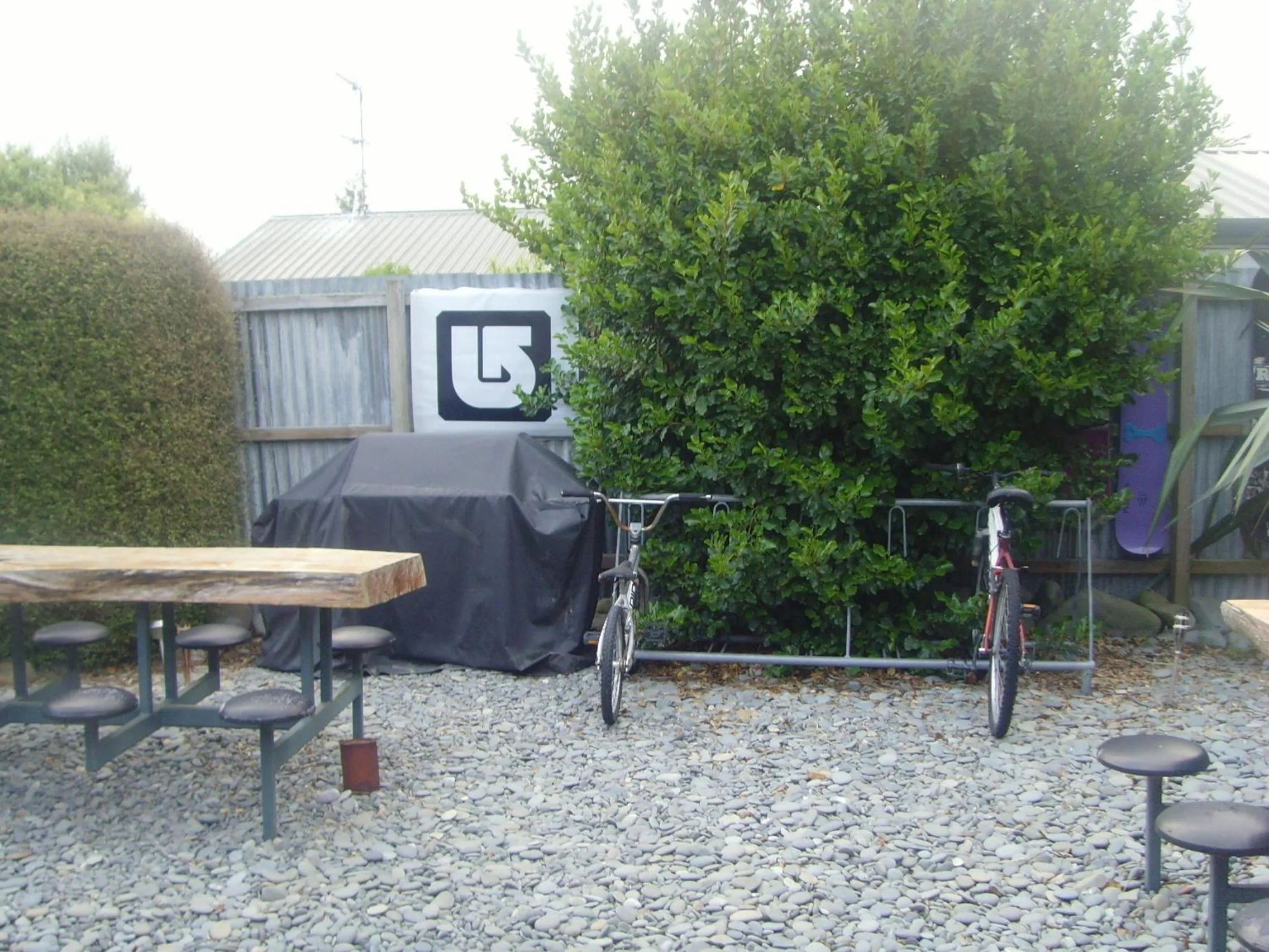 BBQ facilities in Big Tree Lodge Methven
