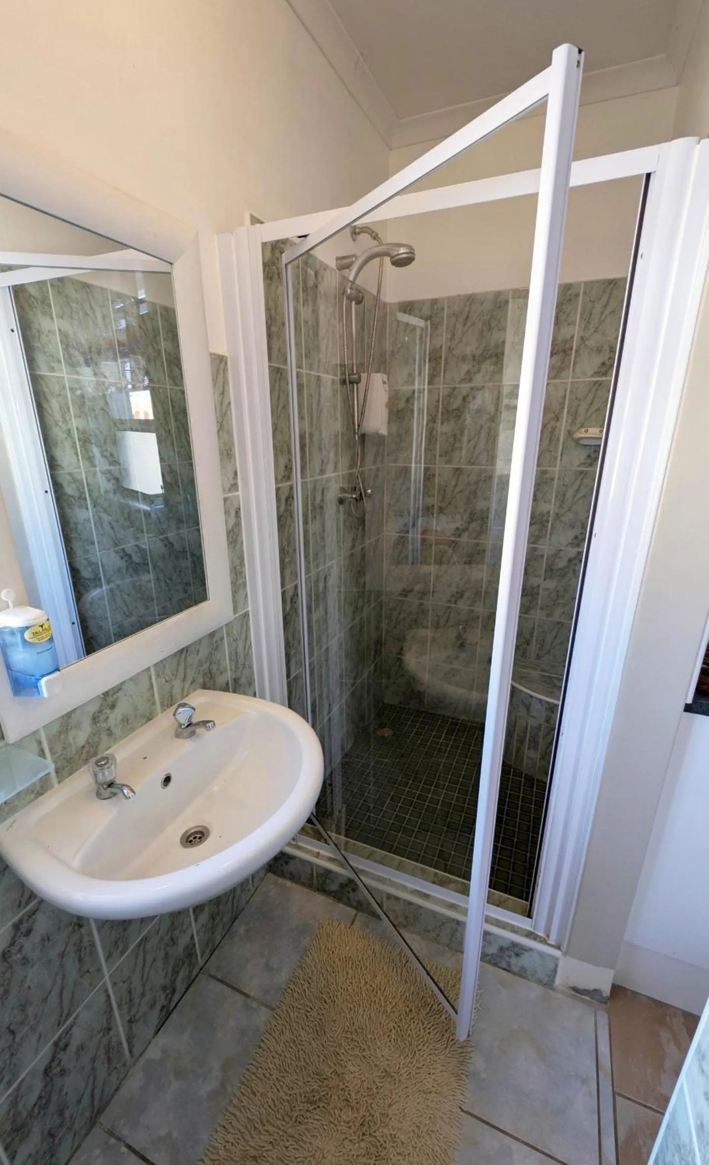 Bathroom in Amarachi Guesthouse