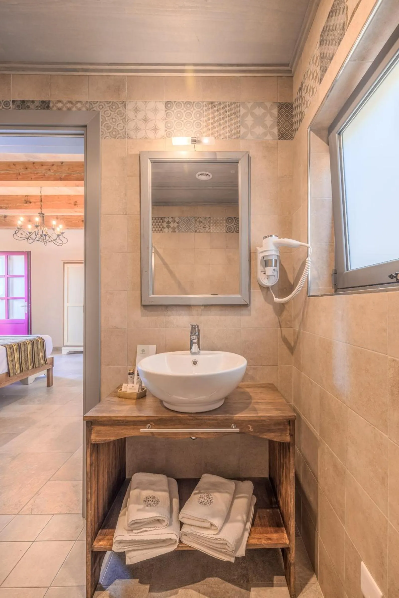 Bathroom in Mulberries