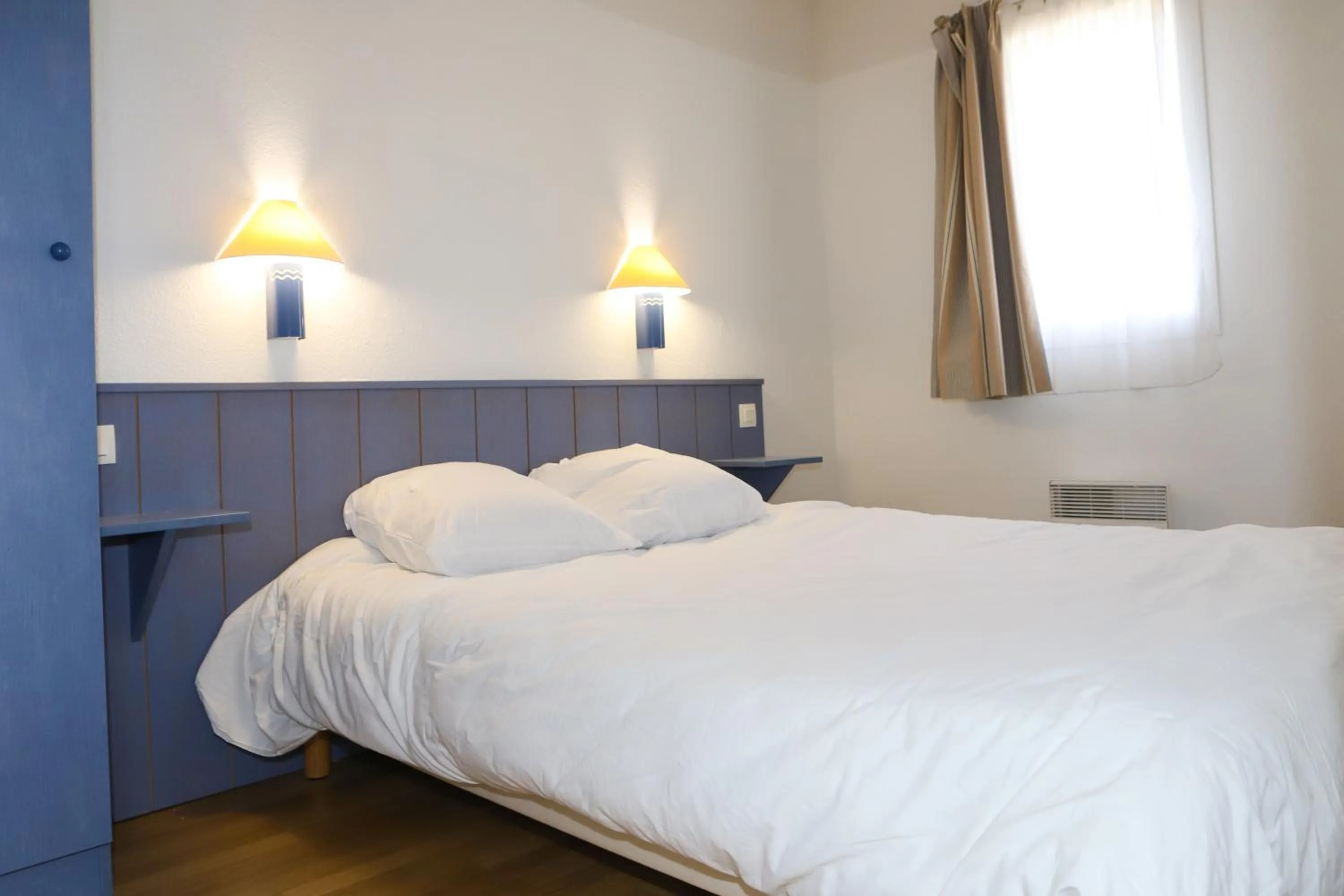 Bedroom, Bed in Olydea Oleron les Sables Vignier