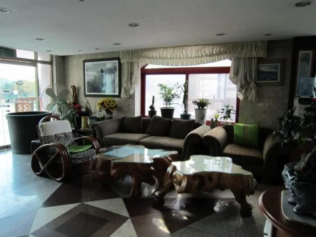 Lobby or reception in Songwol Park