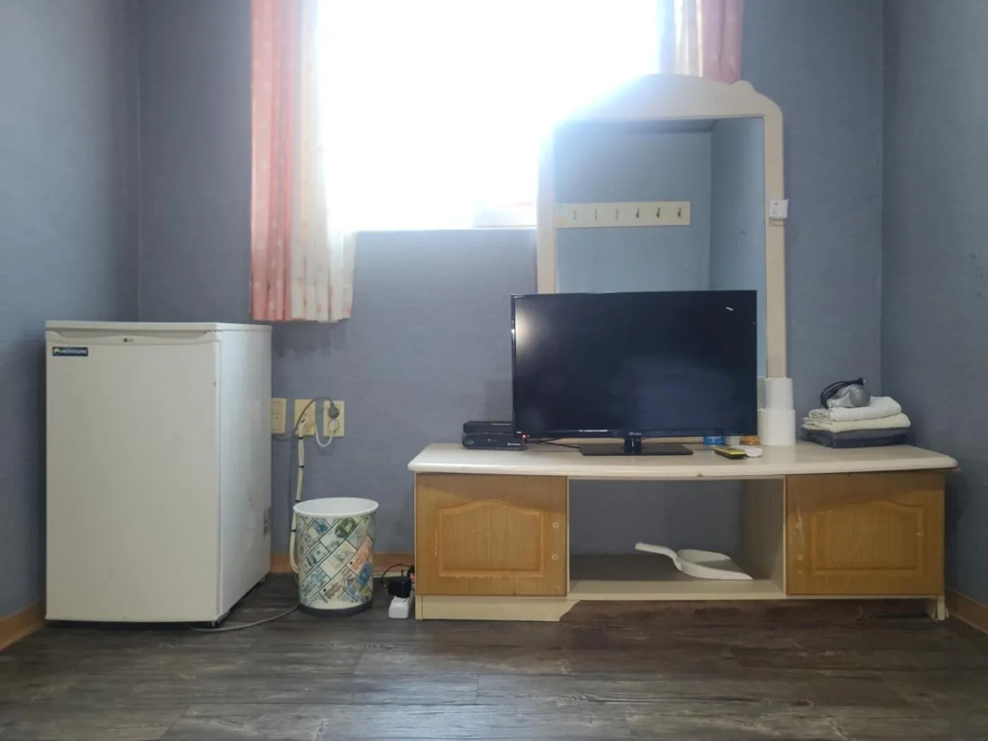 hair dresser in Songwol Park