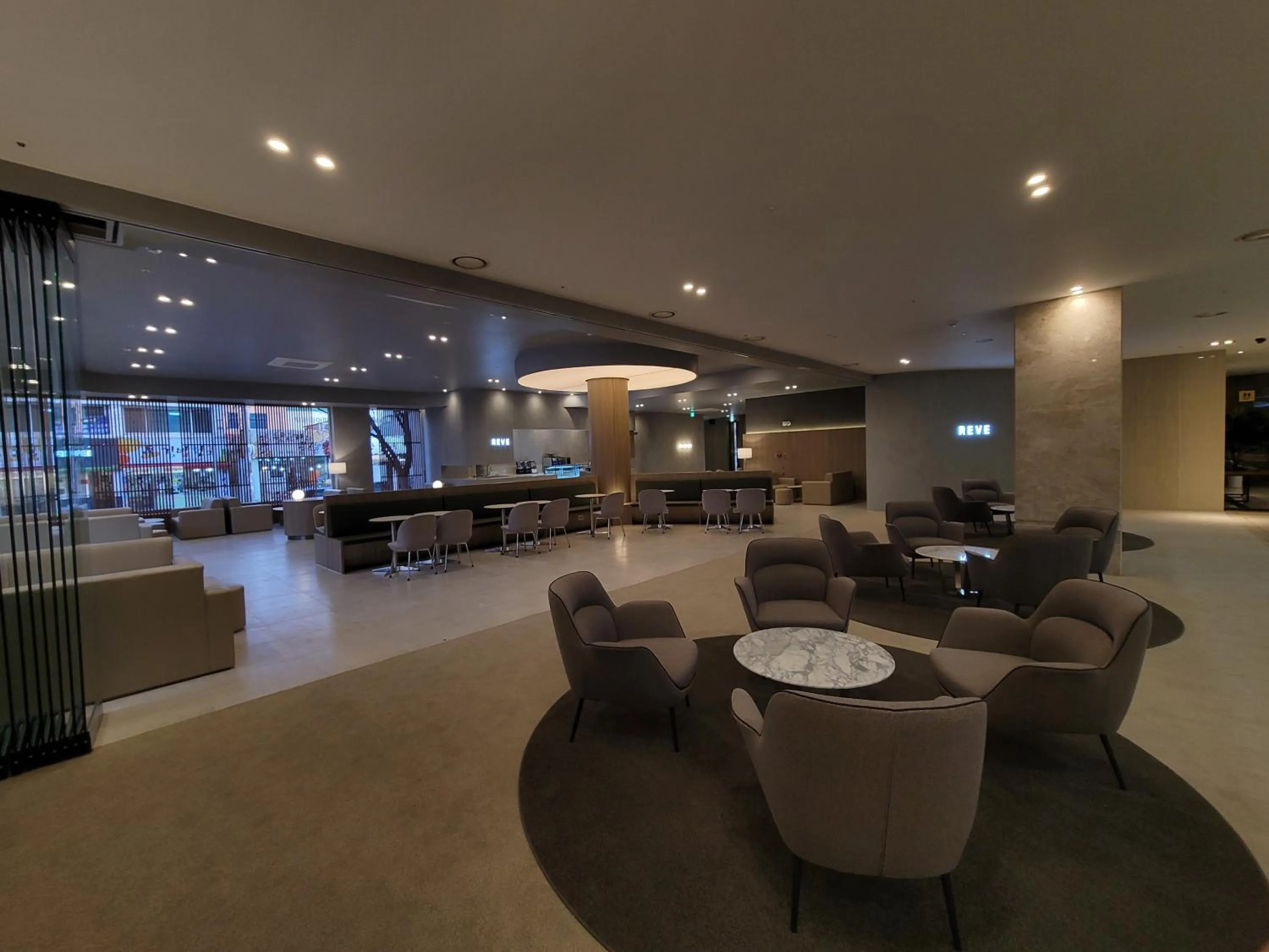 Drinks, Lounge/Bar in Queen Vell Hotel