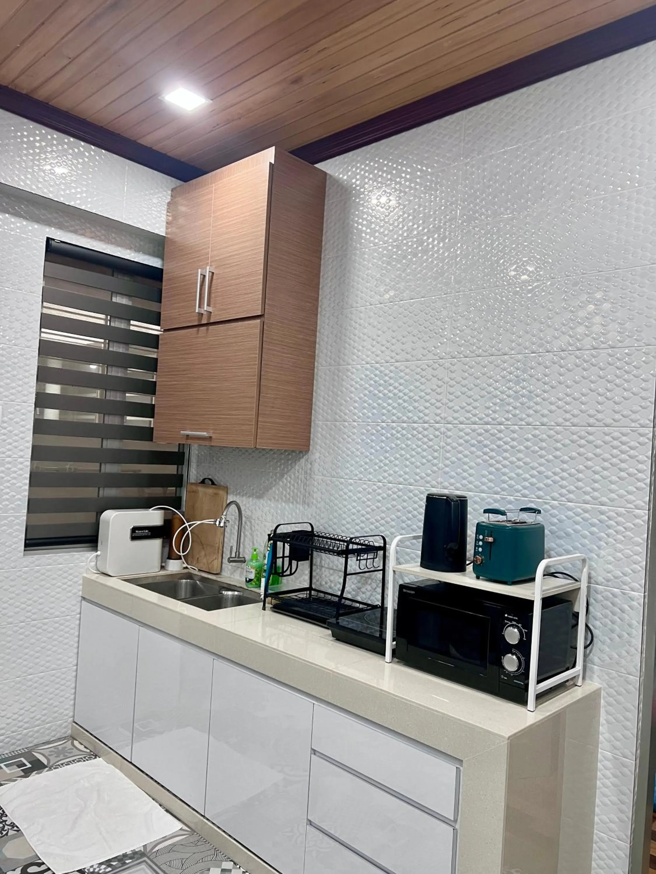 The Venus - Spacious Wooden TOP Floor Apartment