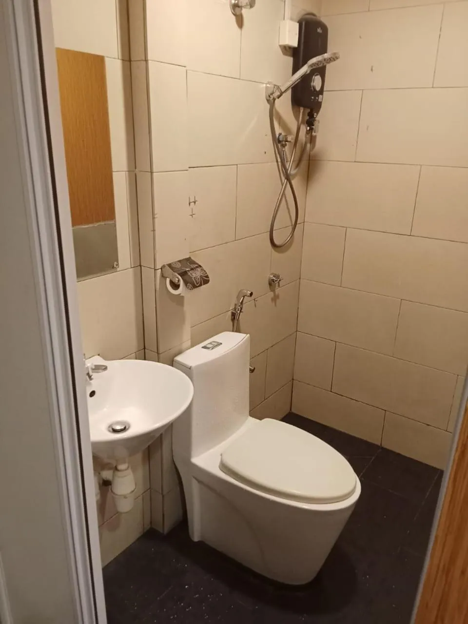 33 Star Hotel by The Awinka Group Of Management