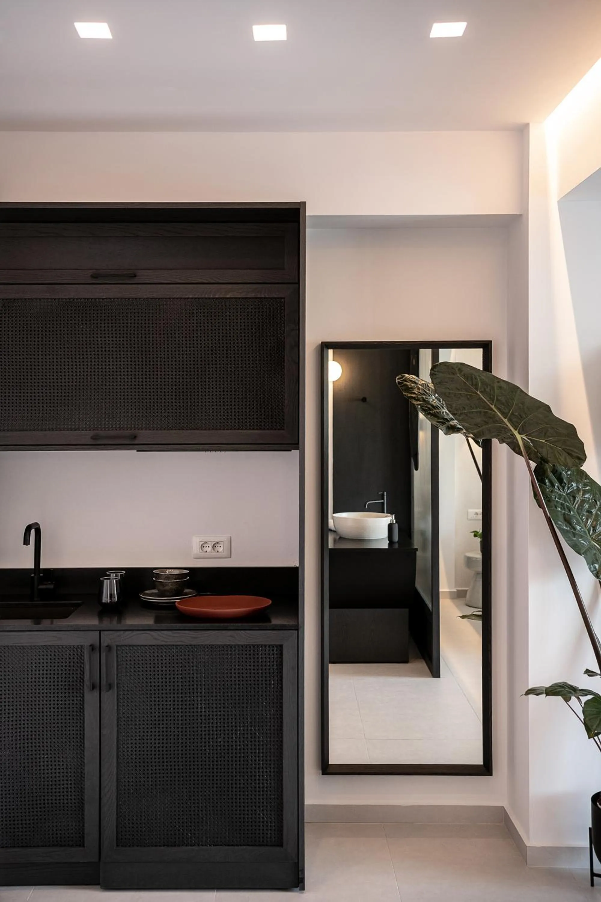 Kitchen or kitchenette in Nuovo Luxury Suites