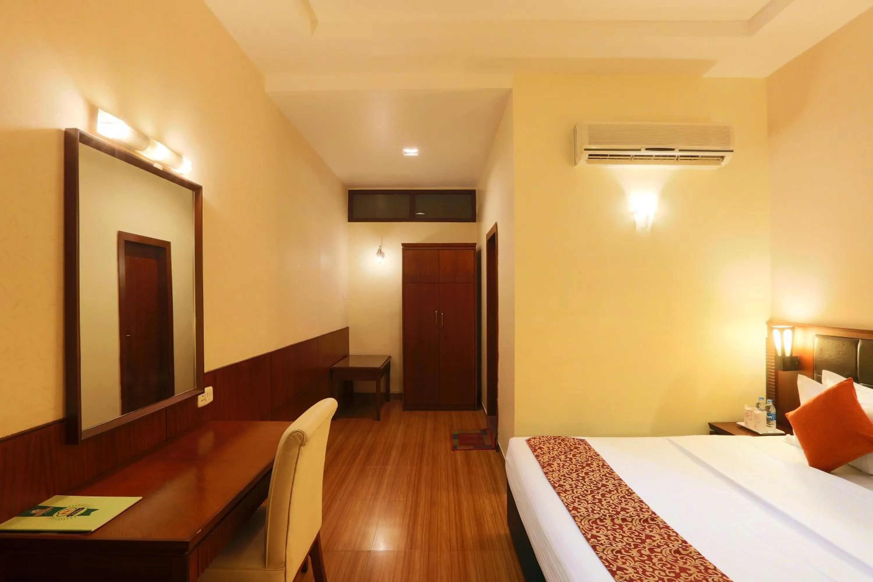 Bedroom in Hotel Millennium