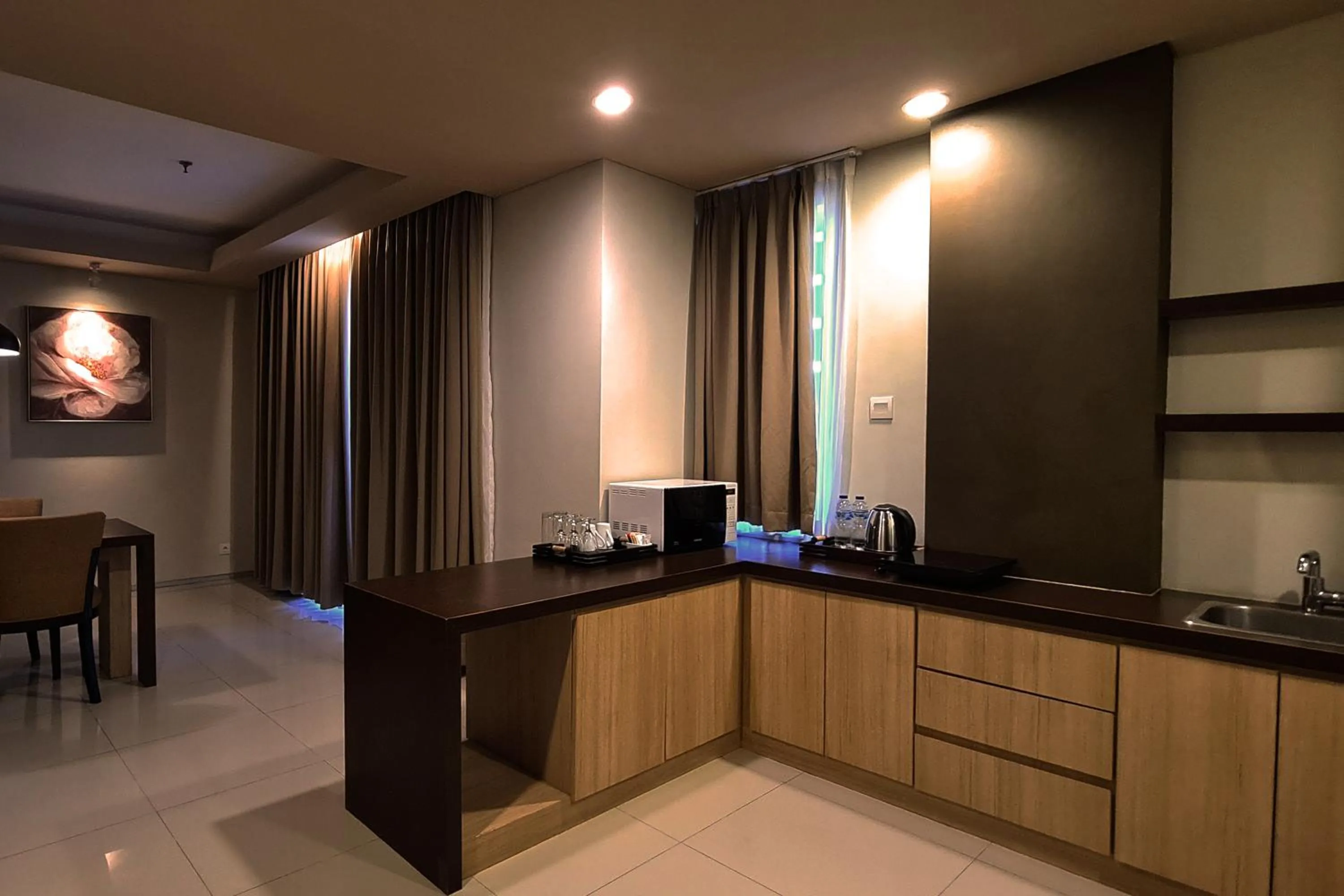 Coffee/tea facilities in The Kana Kuta Hotel