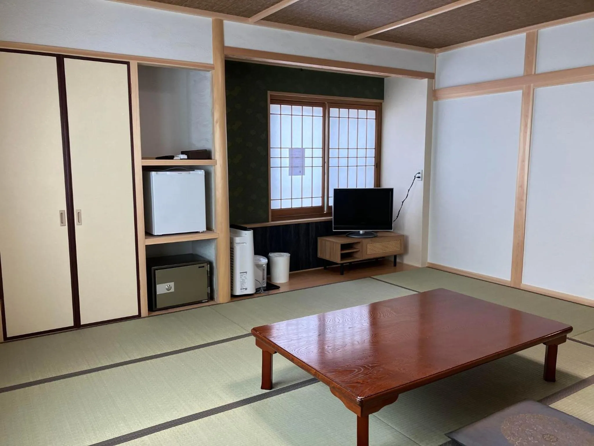 TV and multimedia in Yodoya