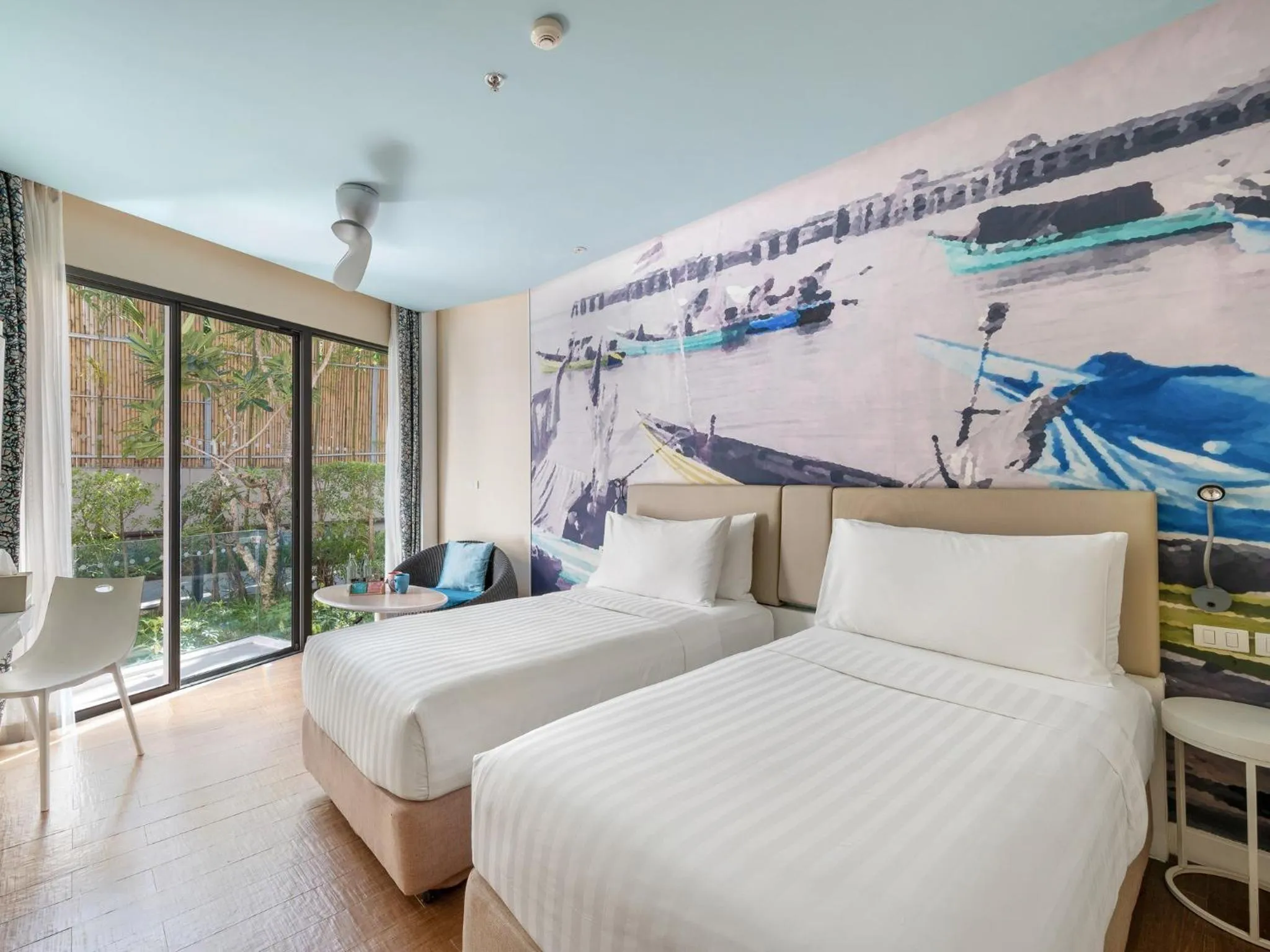 Photo of the whole room, Bed in OZO Chaweng Samui