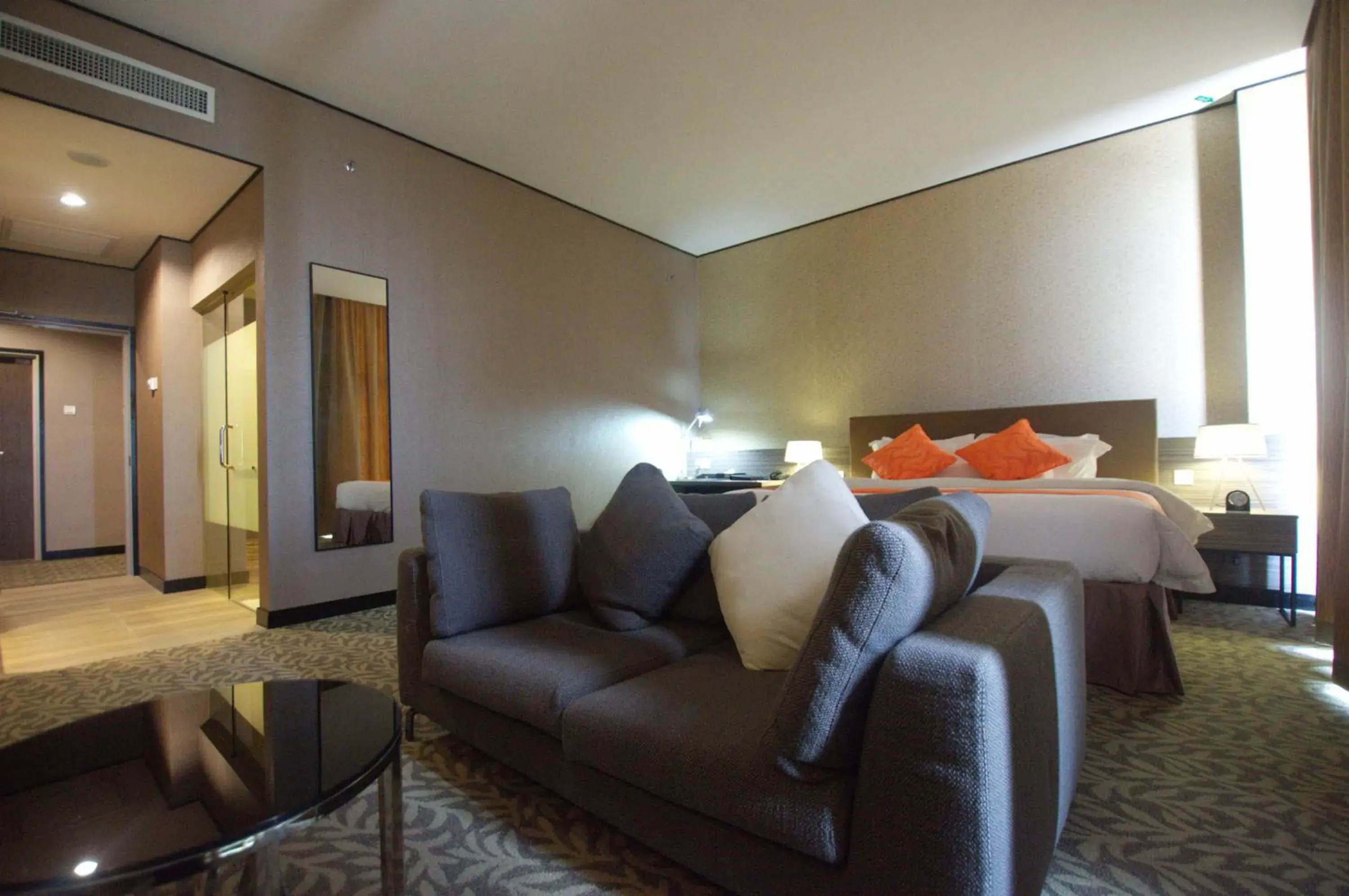 Premium Executive Suite in Grand Alora Hotel Premium Executive Suite in Grand Alora Hotel