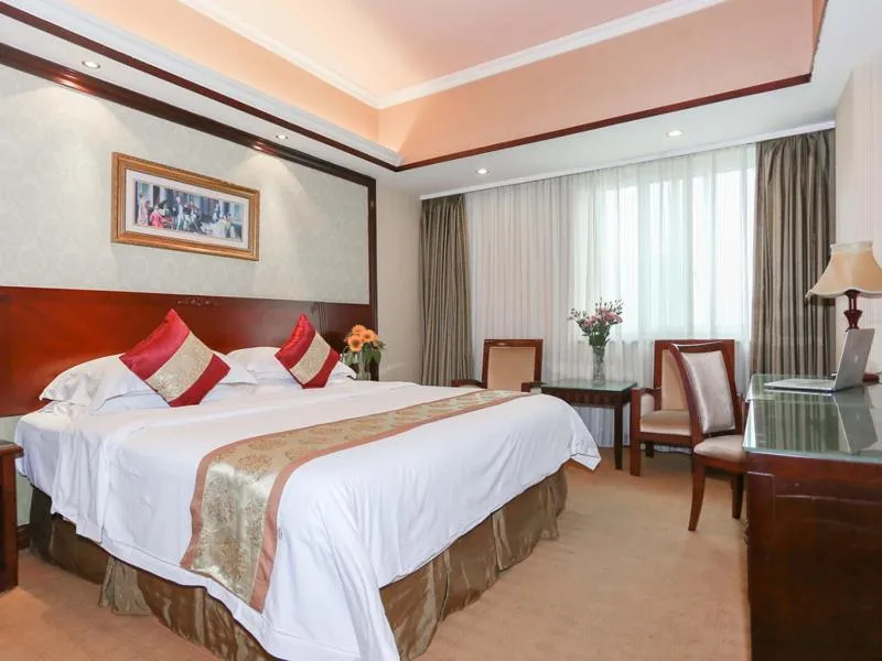 Bed in Vienna International Hotel - Hangzhou Wulin Square Branch