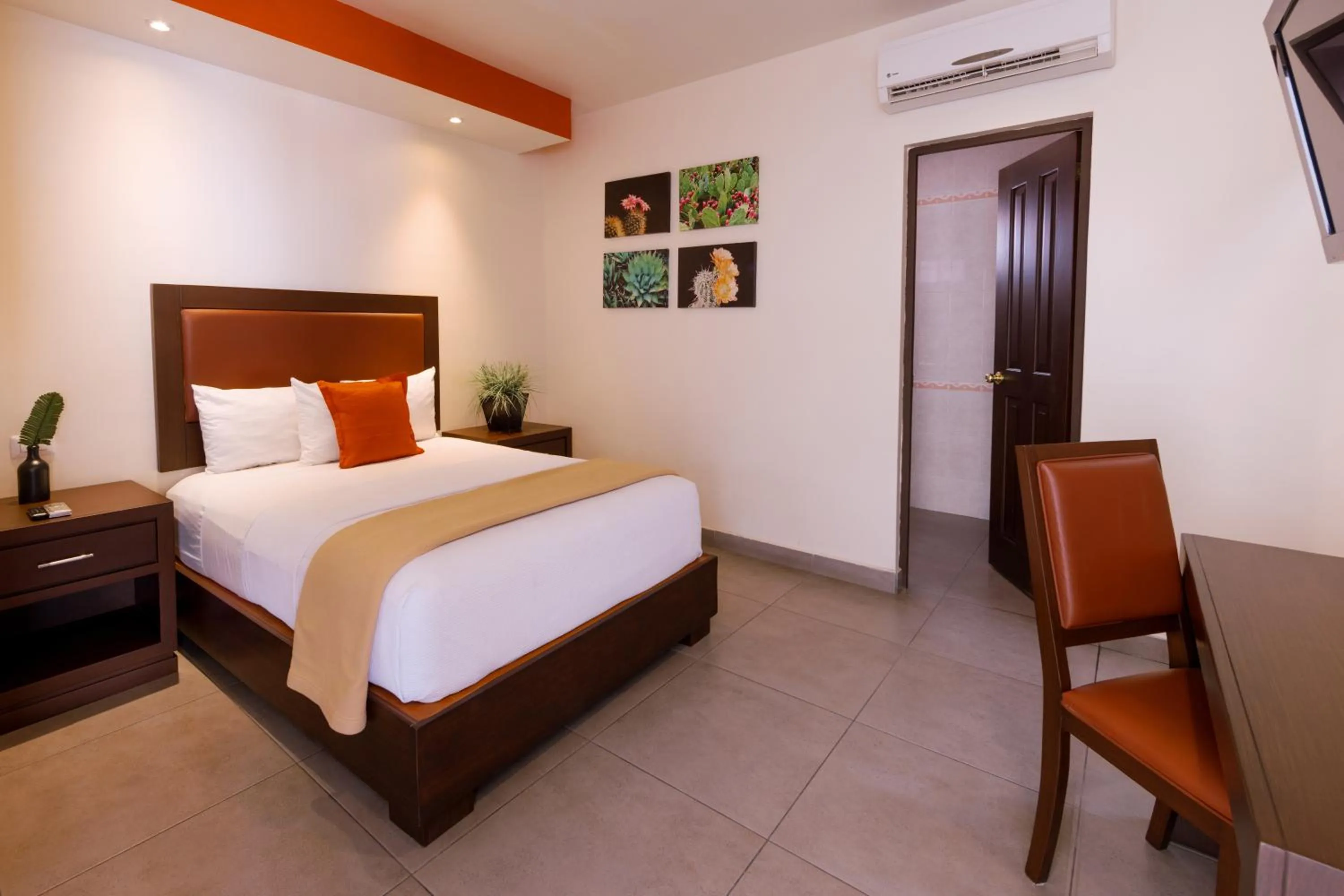 Photo of the whole room, Bed in Hotel Buen Valle