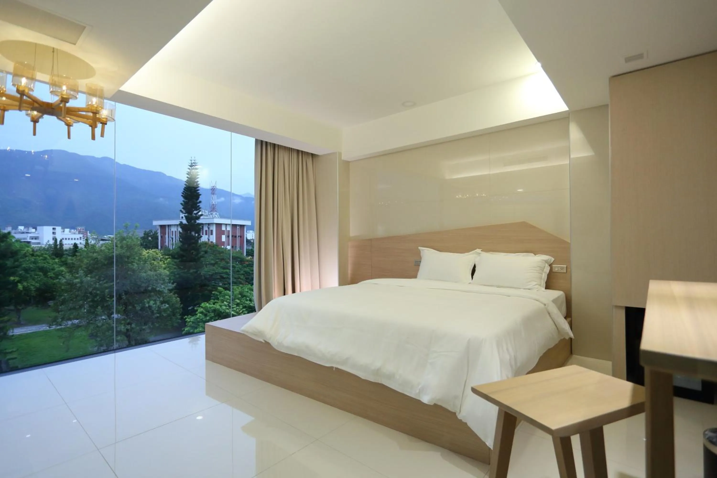 Photo of the whole room, Bed in The Fantasy Apartment