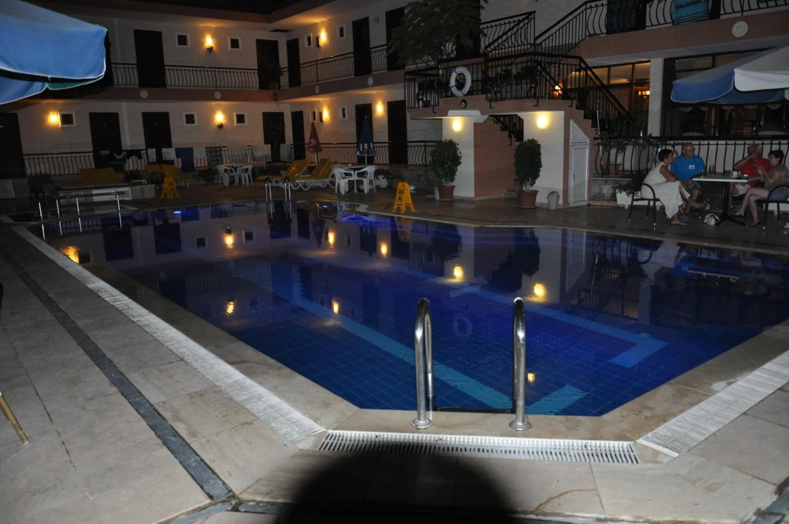 Swimming pool in MG Moms Hotel