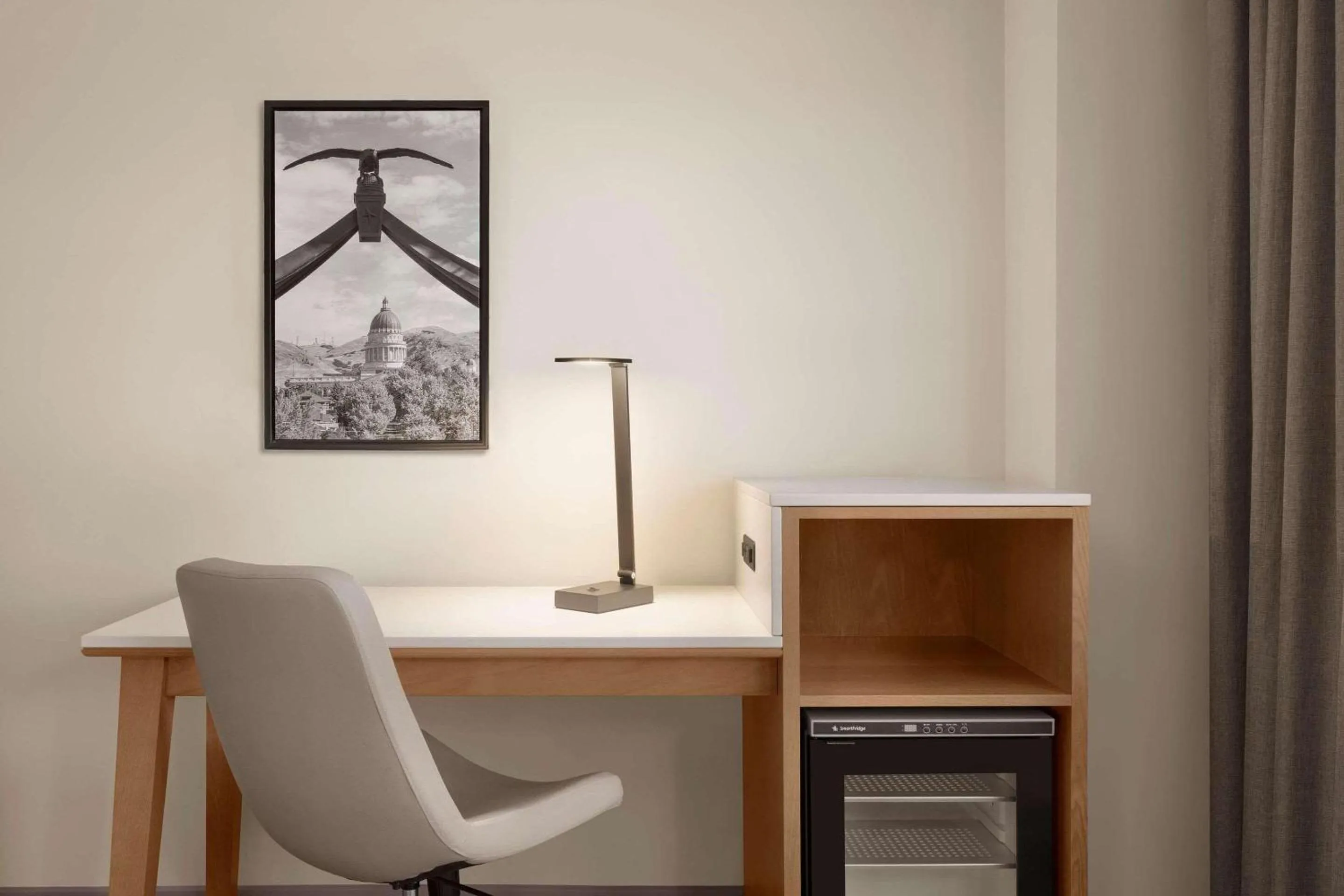 Bedroom in Radisson Hotel Salt Lake City Downtown