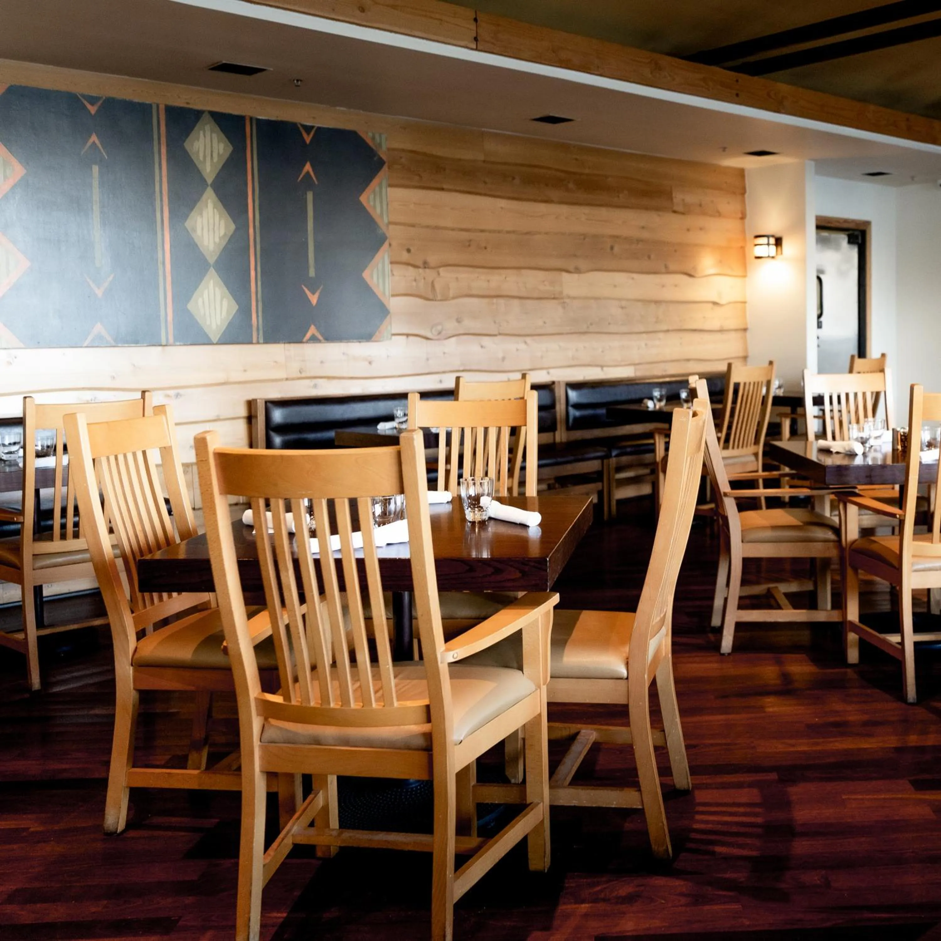 Restaurant/places to eat in Radisson Hotel Salt Lake City Downtown