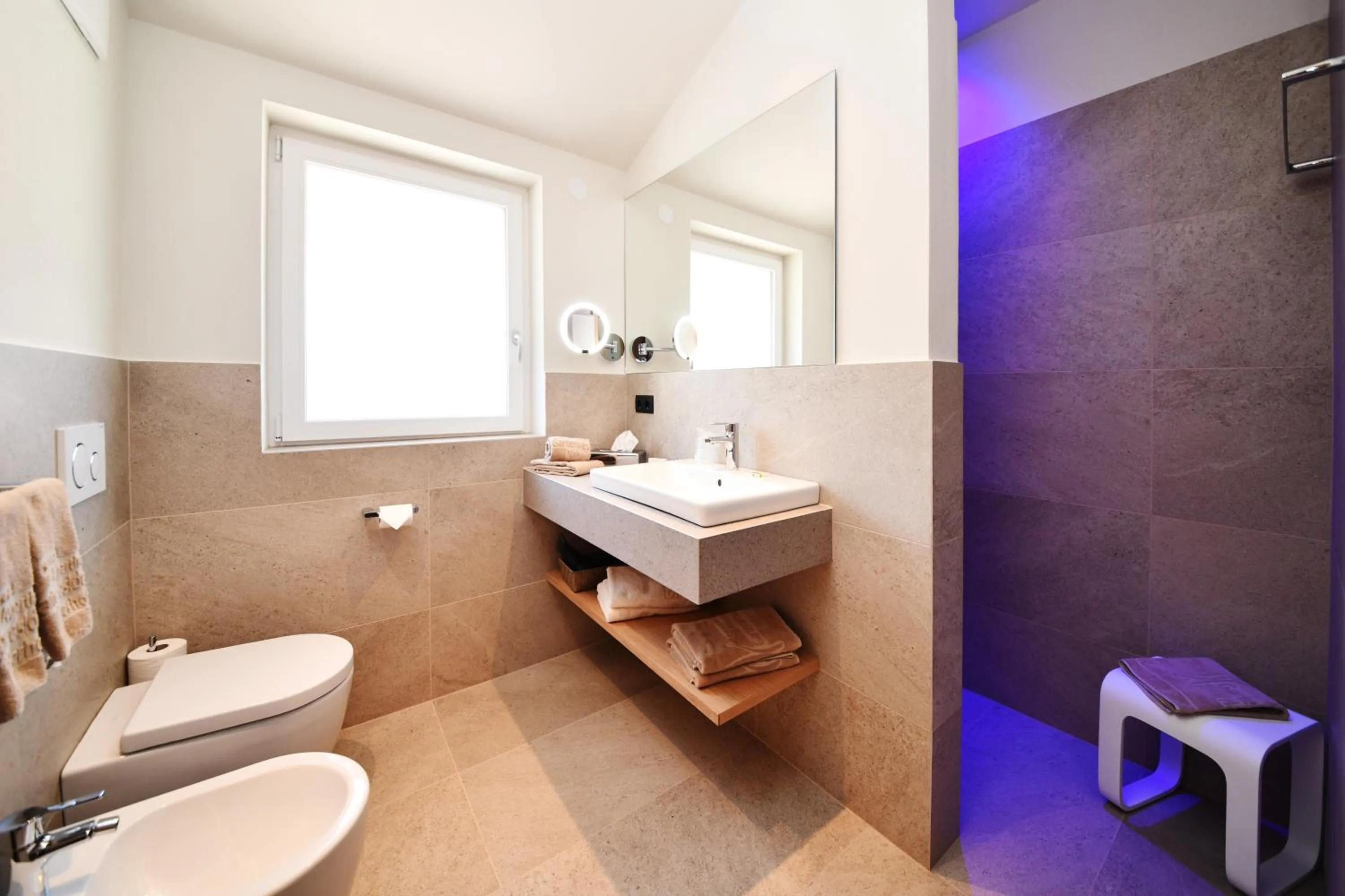 Bathroom in Apparthotel Gartenresidence Nalserhof