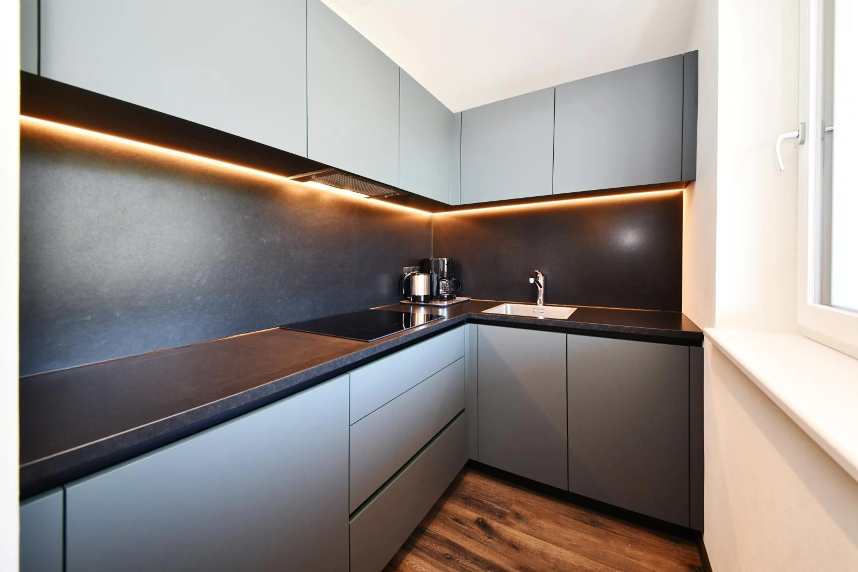 Kitchen or kitchenette in Apparthotel Gartenresidence Nalserhof