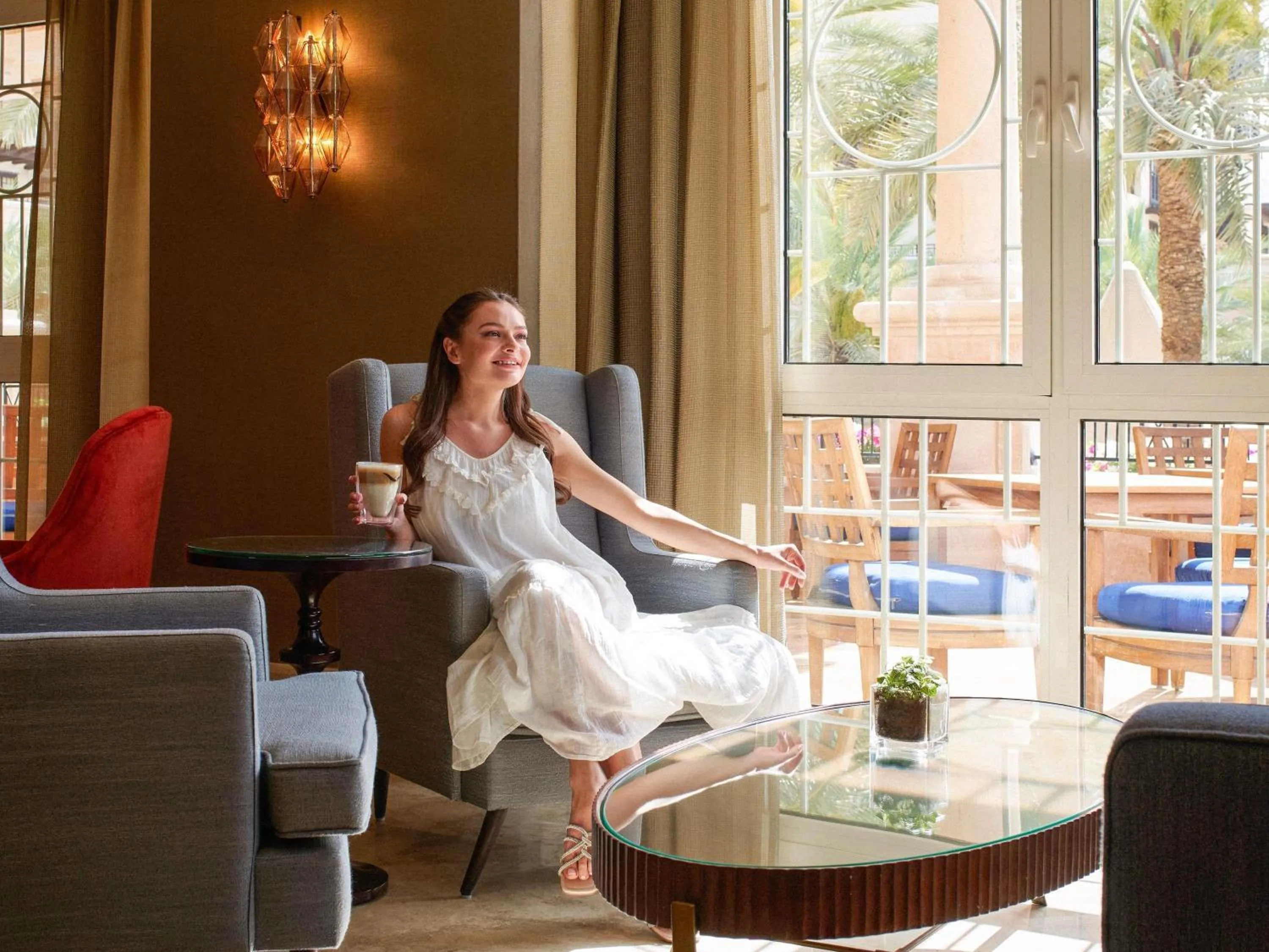 Lounge or bar in Mövenpick Resort & Residences Aqaba