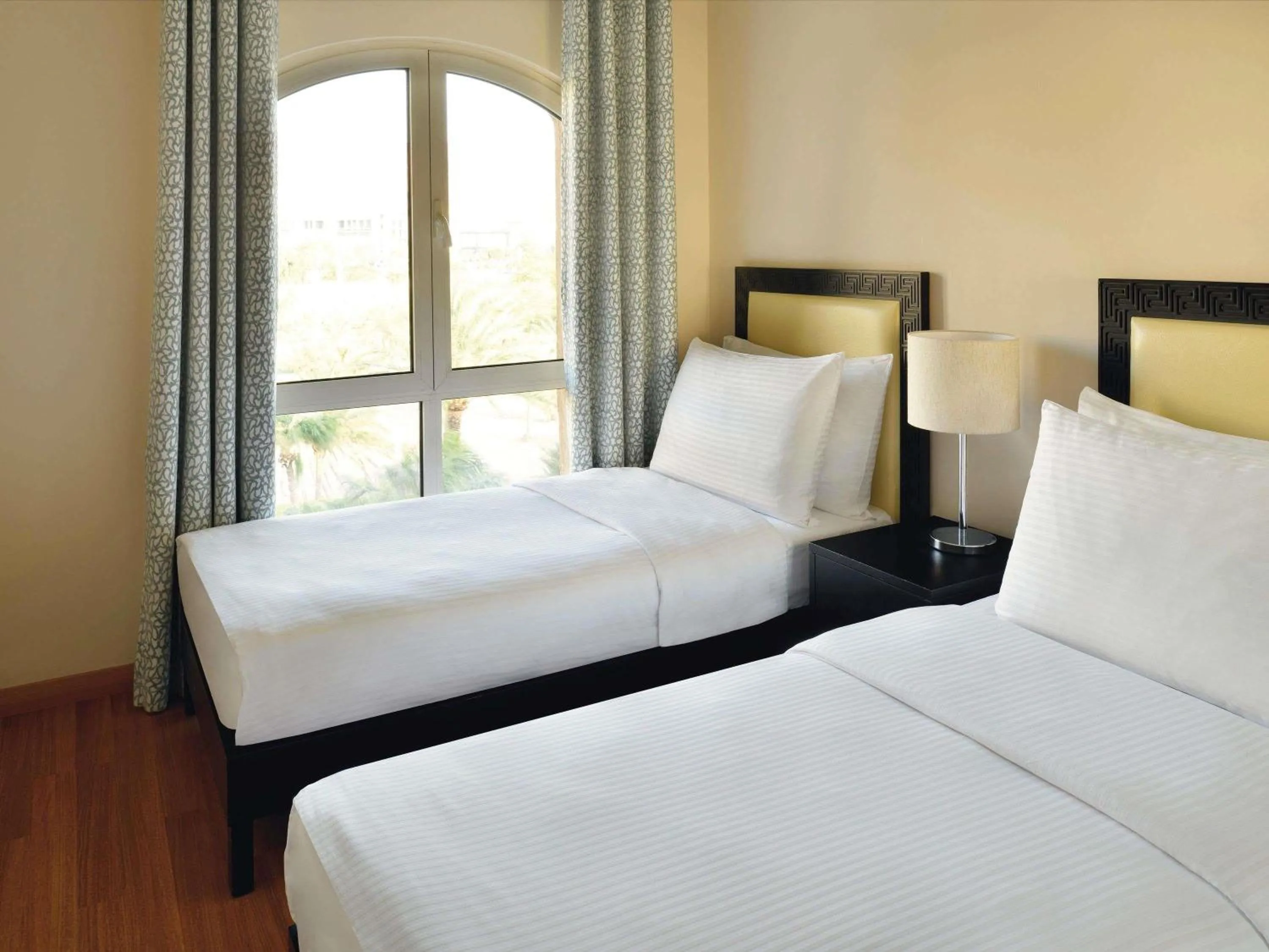 Bedroom, Bed in Mövenpick Resort & Residences Aqaba