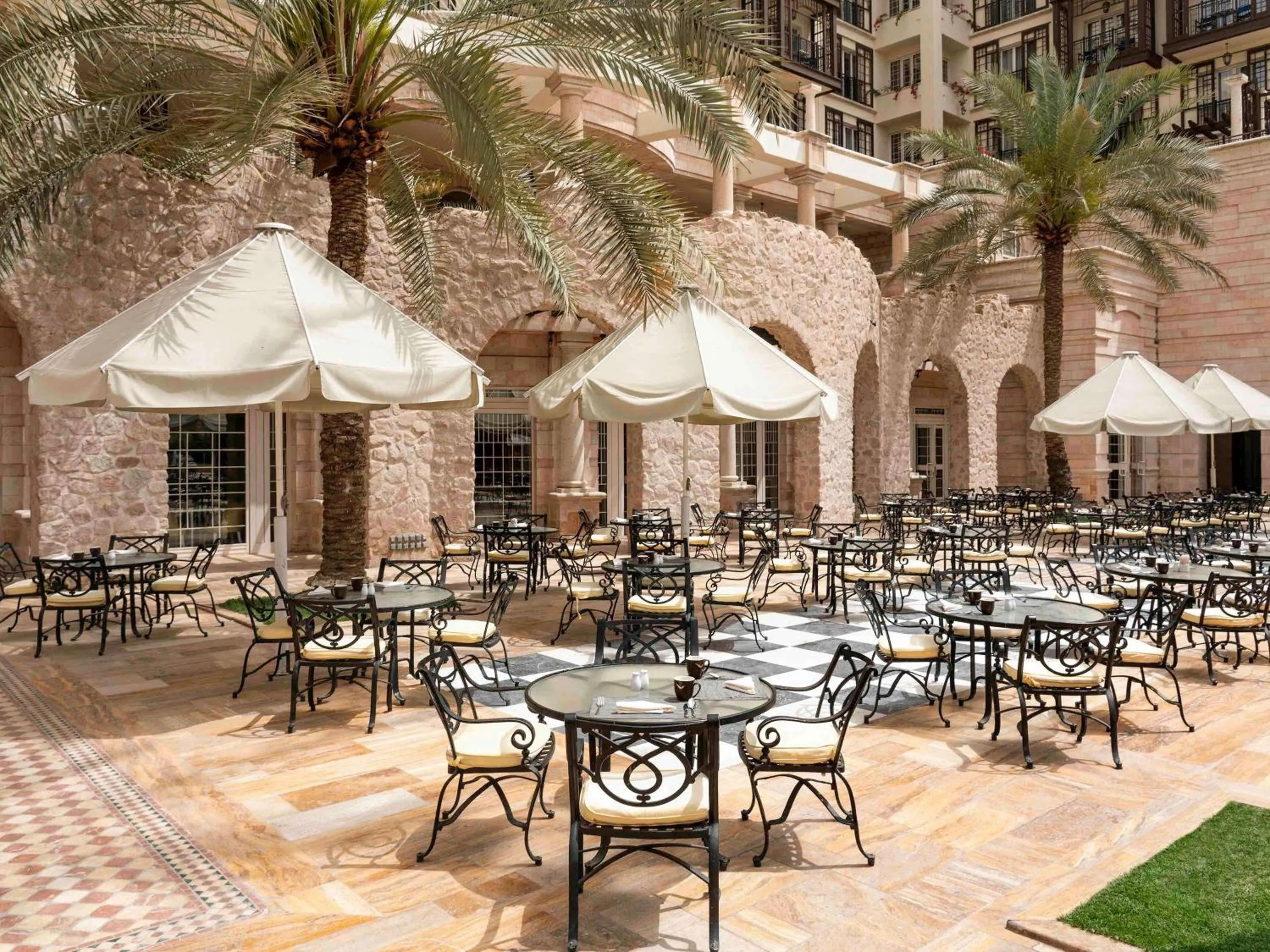 Restaurant/places to eat in Mövenpick Resort & Residences Aqaba