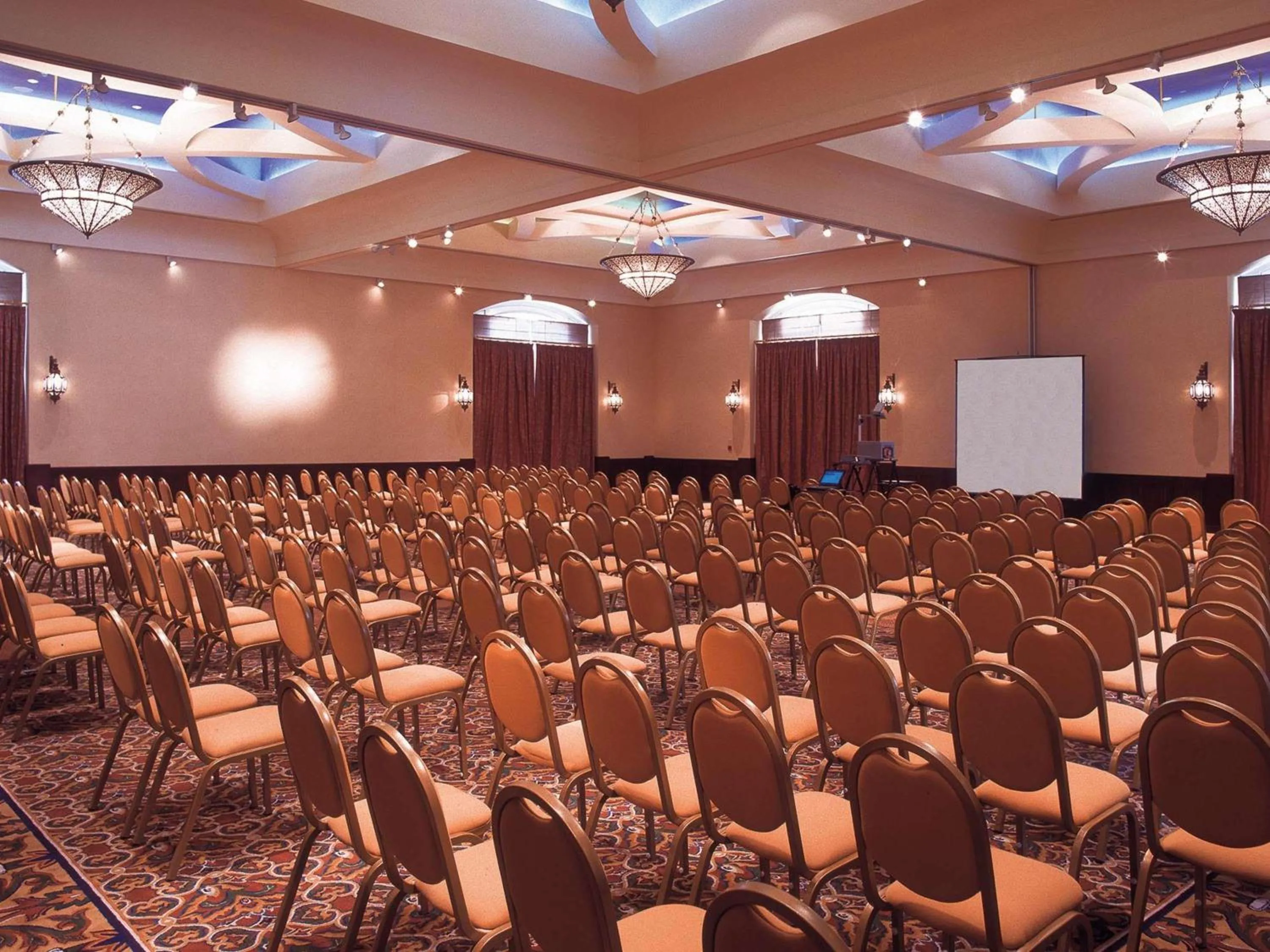Meeting/conference room in Mövenpick Resort & Residences Aqaba