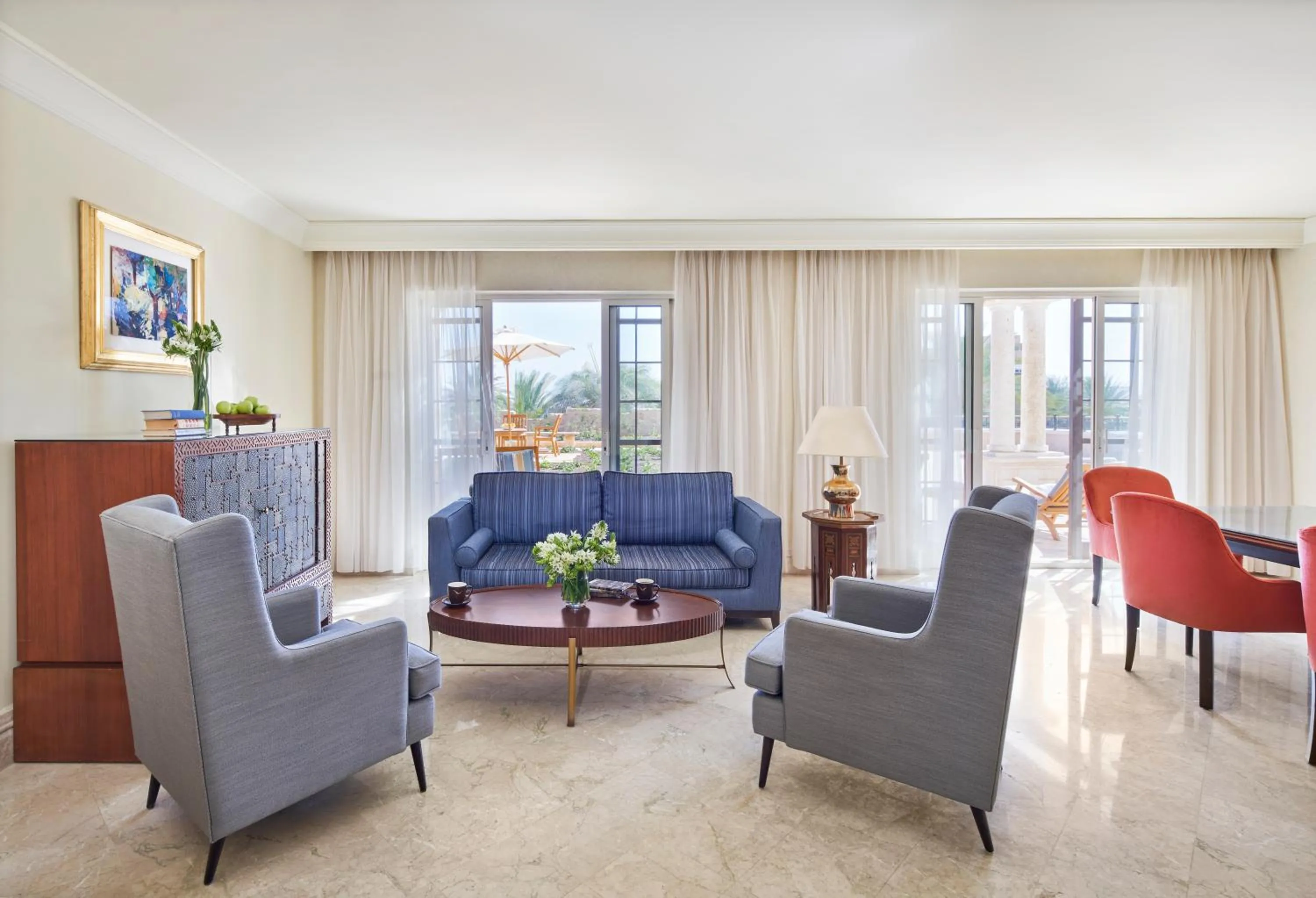 Living room in Mövenpick Resort & Residences Aqaba